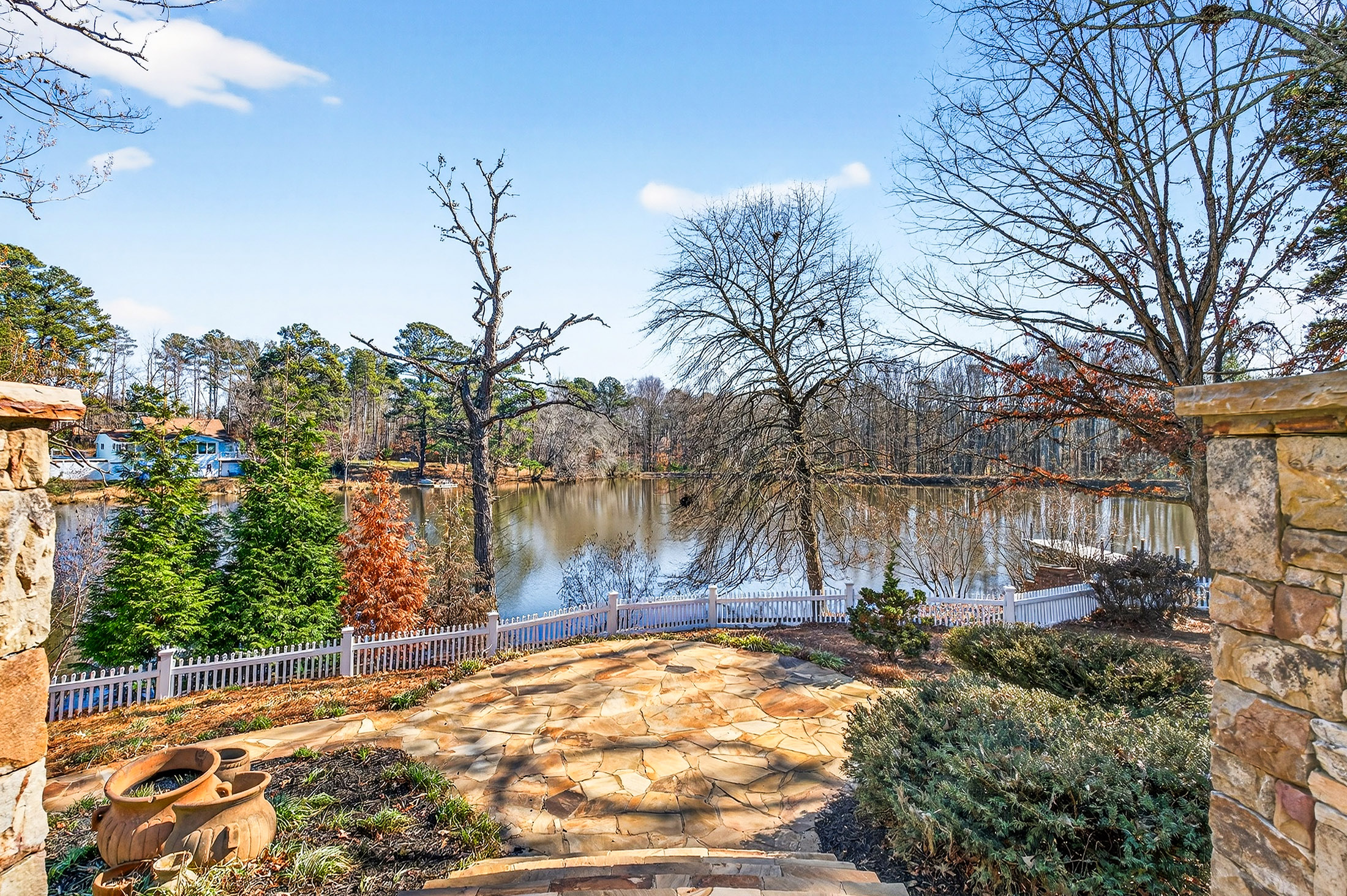  Truly Exceptional Lakeside Retreat - 物件實景