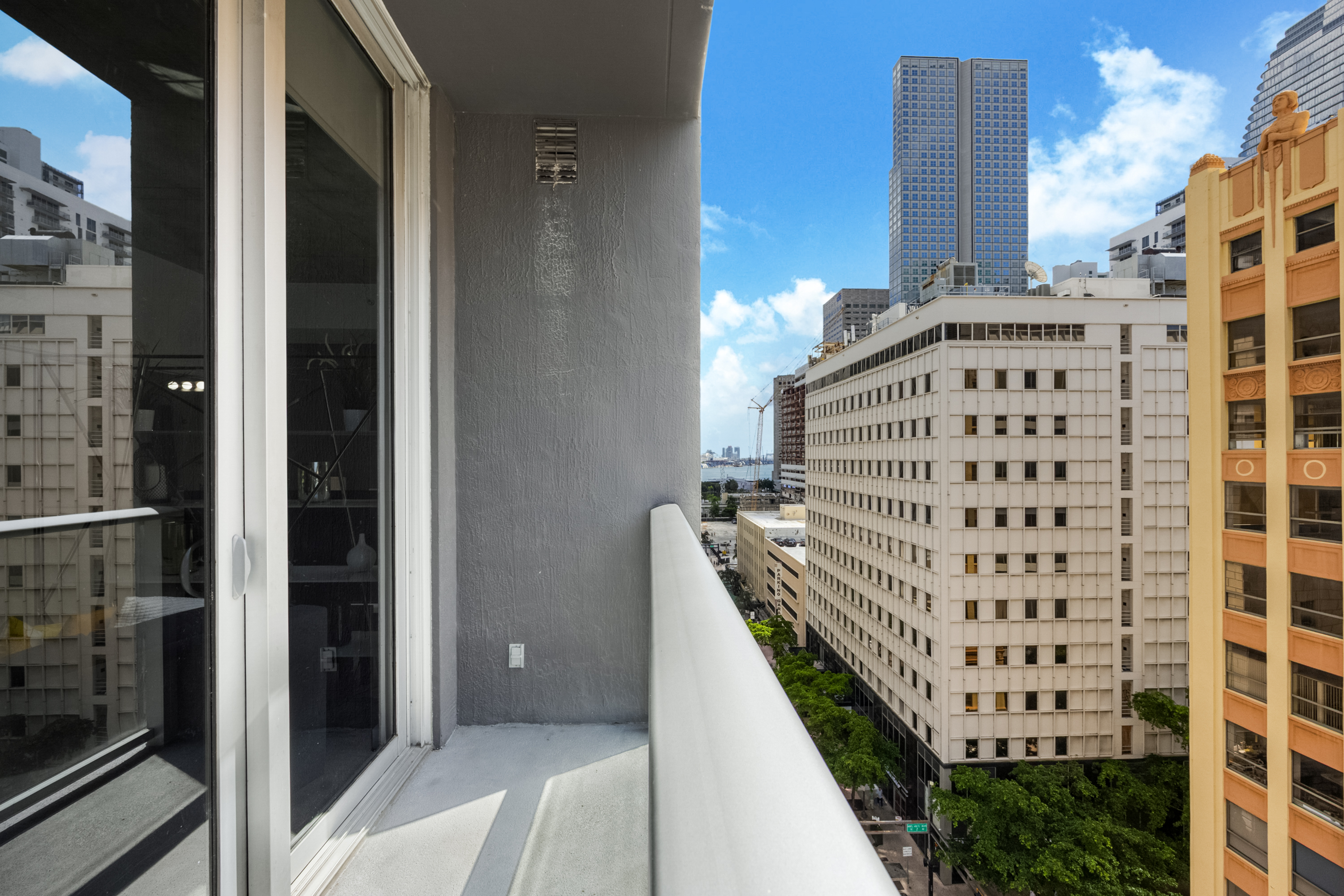  151 SE 1st St, Miami, FL, 33131 - 物件實景