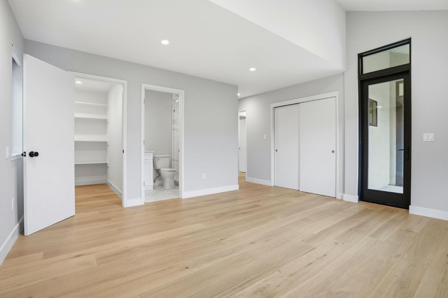 Millbrae, California, 94030, United States, 4 Bedrooms Bedrooms, ,3 BathroomsBathrooms,Residential,For Sale,1991707