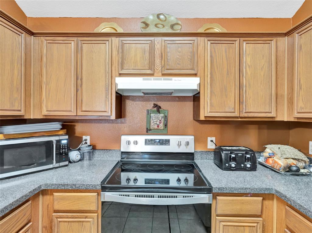 Sachse, Texas, 75048, United States, 5 Bedrooms Bedrooms, ,2 BathroomsBathrooms,Residential,For Sale,1912728