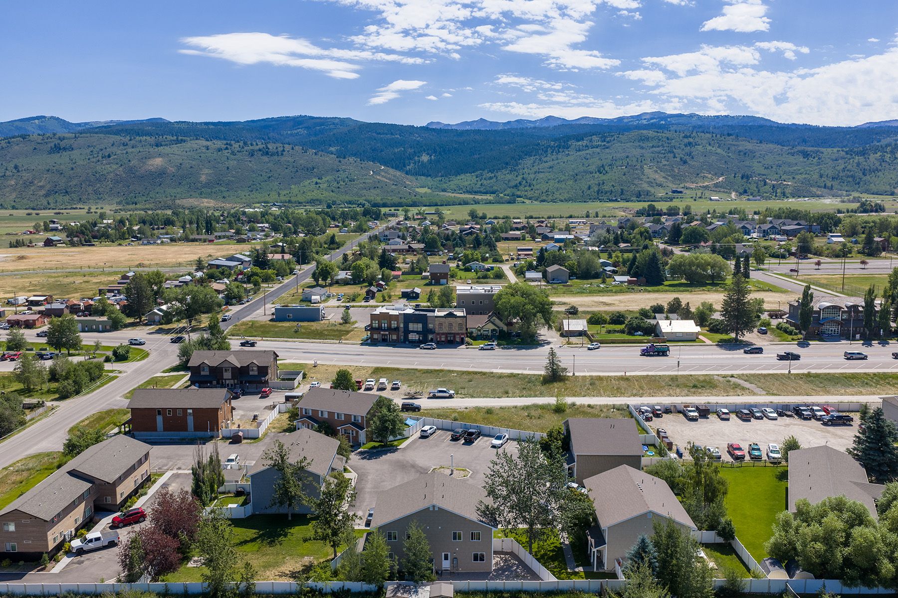  Applewood Grove Townhome - 物件實景