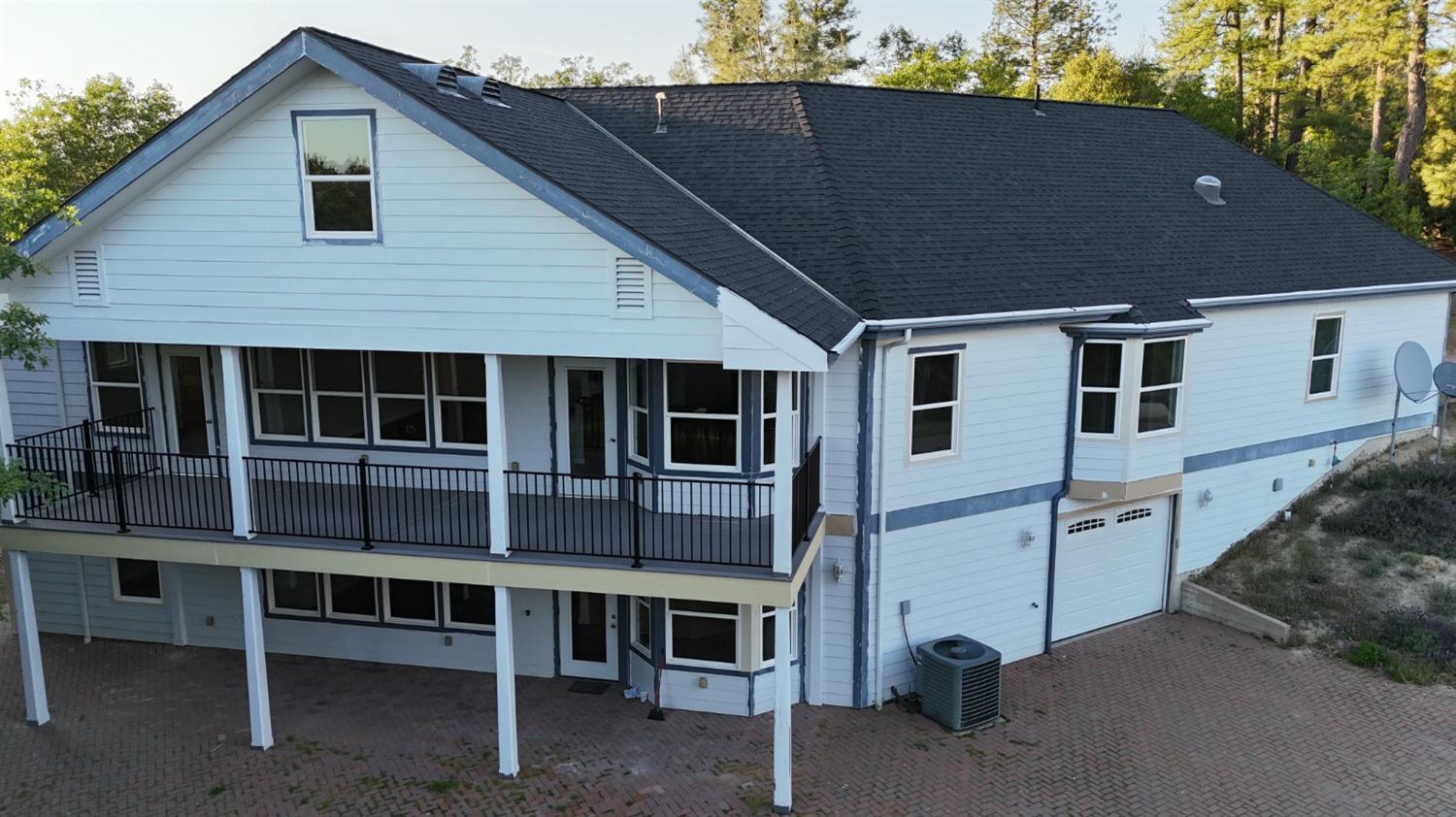 Nevada City, California, 95959, United States, 5 Bedrooms Bedrooms, ,4 BathroomsBathrooms,Residential,For Sale,1994269