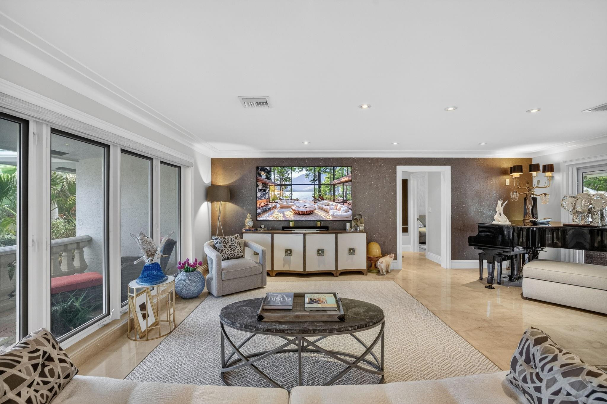 Fort Lauderdale, Florida, 33308, United States, 4 Bedrooms Bedrooms, ,4 BathroomsBathrooms,Residential,For Sale,2019357