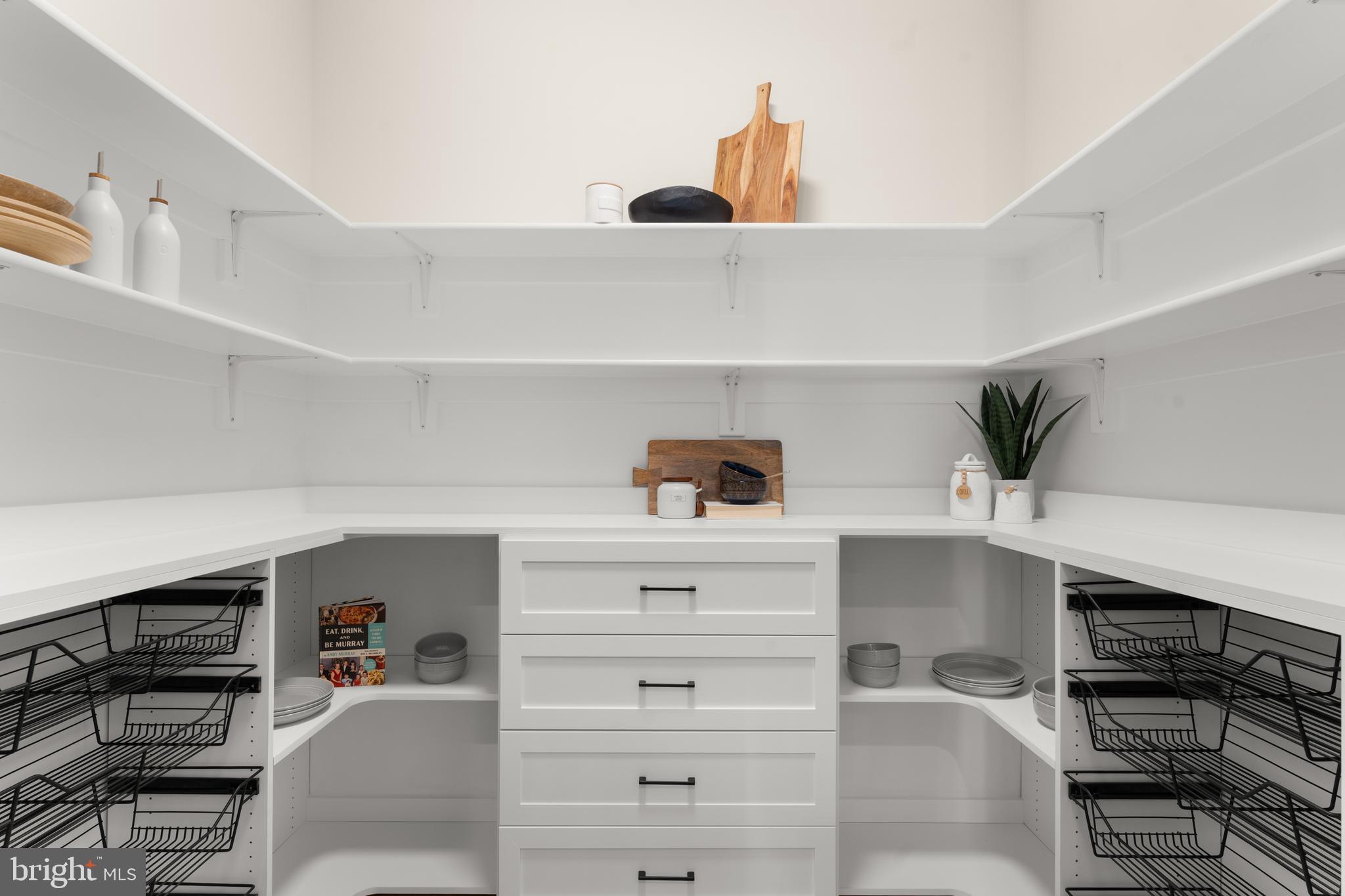 Broad Run, Virginia, 20137, United States, 6 Bedrooms Bedrooms, ,6 BathroomsBathrooms,Residential,For Sale,1977753