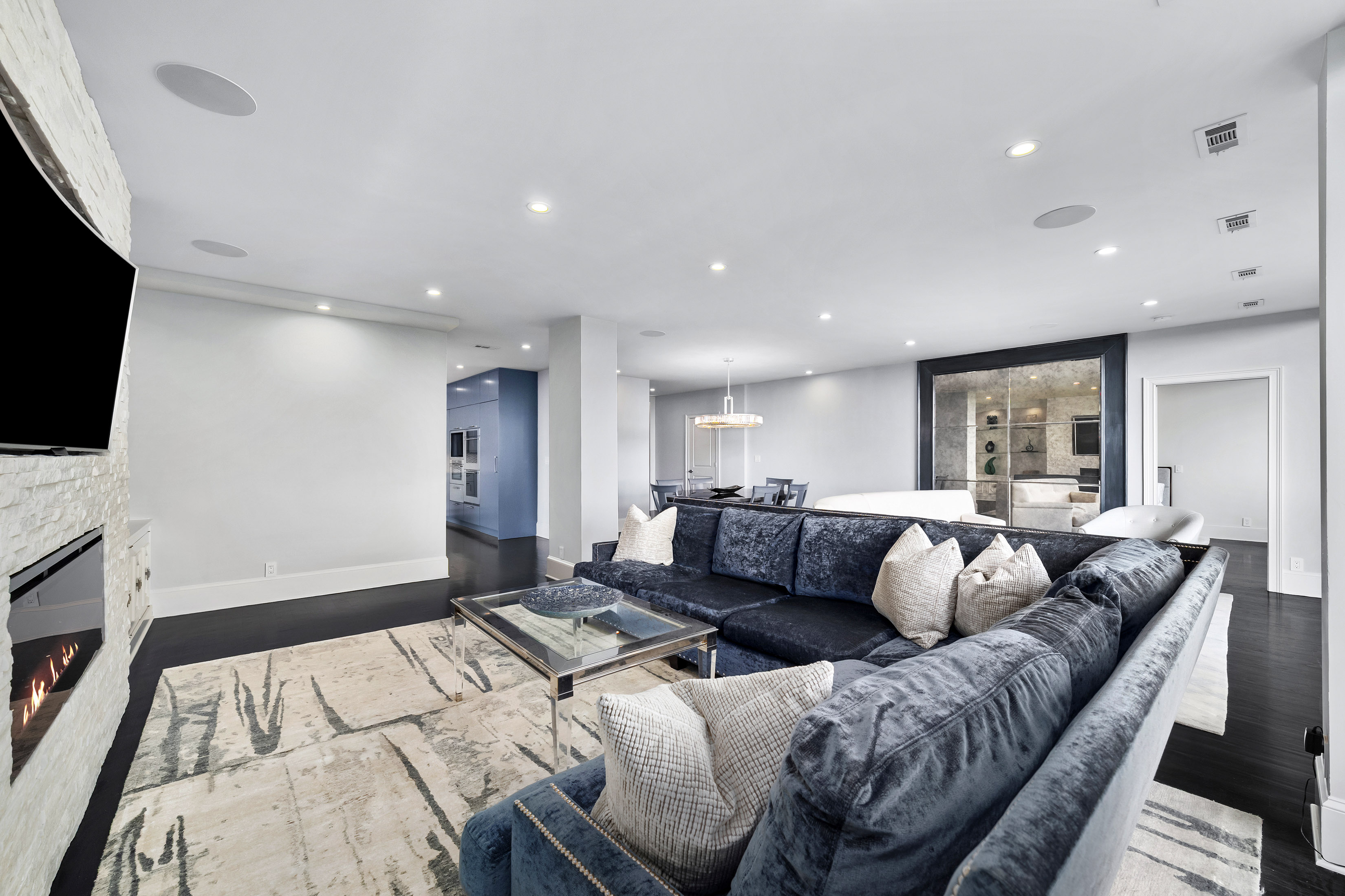  Fully Renovated Residence with Stunning Skyline Views - 物件實景