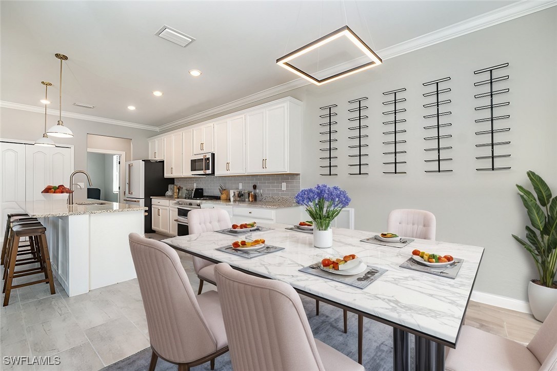 Estero, Florida, 33928, United States, 5 Bedrooms Bedrooms, ,5 BathroomsBathrooms,Residential,For Sale,1880465
