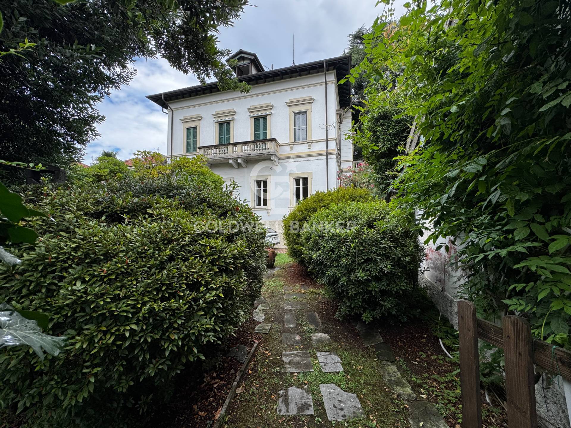 Verbania, Verbano-Cusio-Ossola, 28058, IT, 2 Bedrooms Bedrooms, ,2 BathroomsBathrooms,Residential,For Sale,1927438