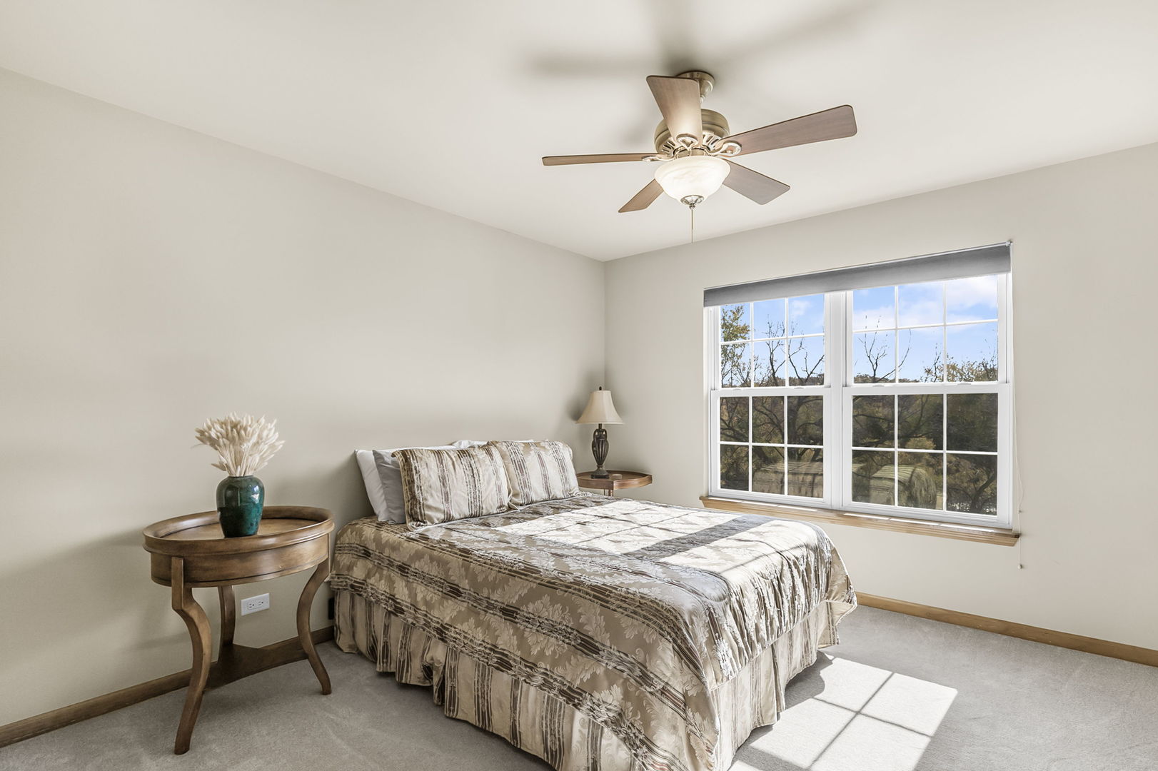 Antioch, Illinois, 60002, United States, 4 Bedrooms Bedrooms, ,4 BathroomsBathrooms,Residential,For Sale,1988029