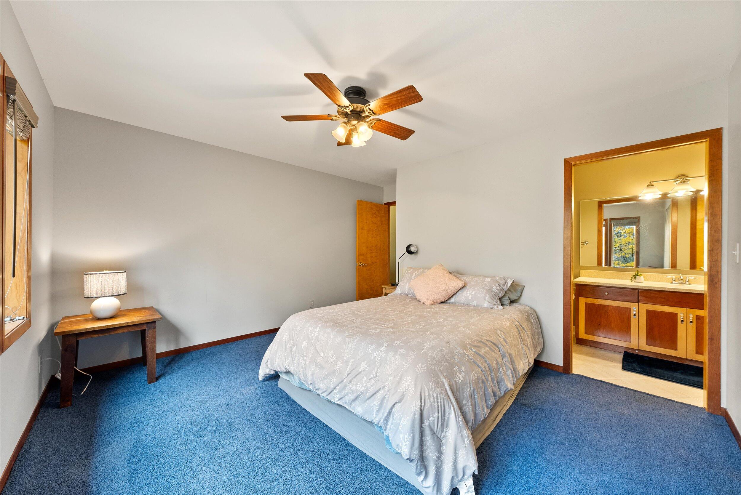 Grafton, Wisconsin, 53024, United States, 4 Bedrooms Bedrooms, ,6 BathroomsBathrooms,Residential,For Sale,1989565