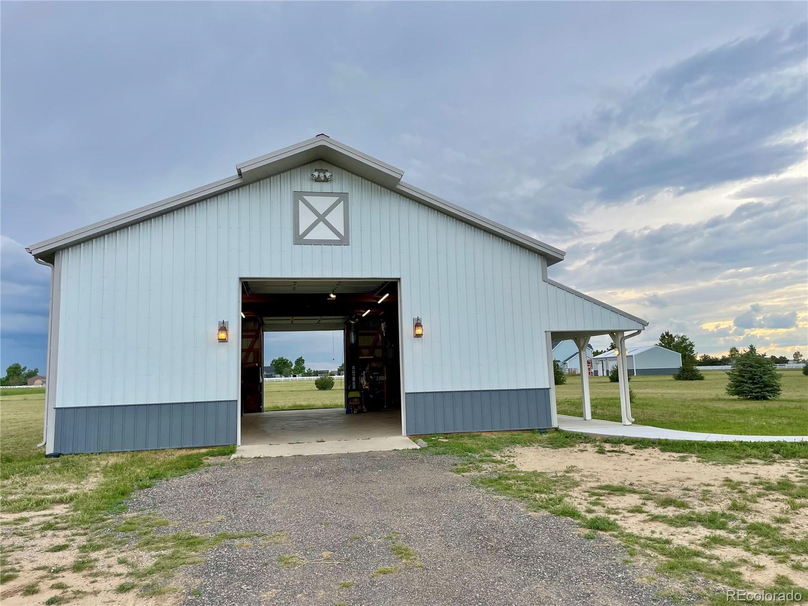 Strasburg, Colorado, 80136, United States, 3 Bedrooms Bedrooms, ,4 BathroomsBathrooms,Residential,For Sale,1847034