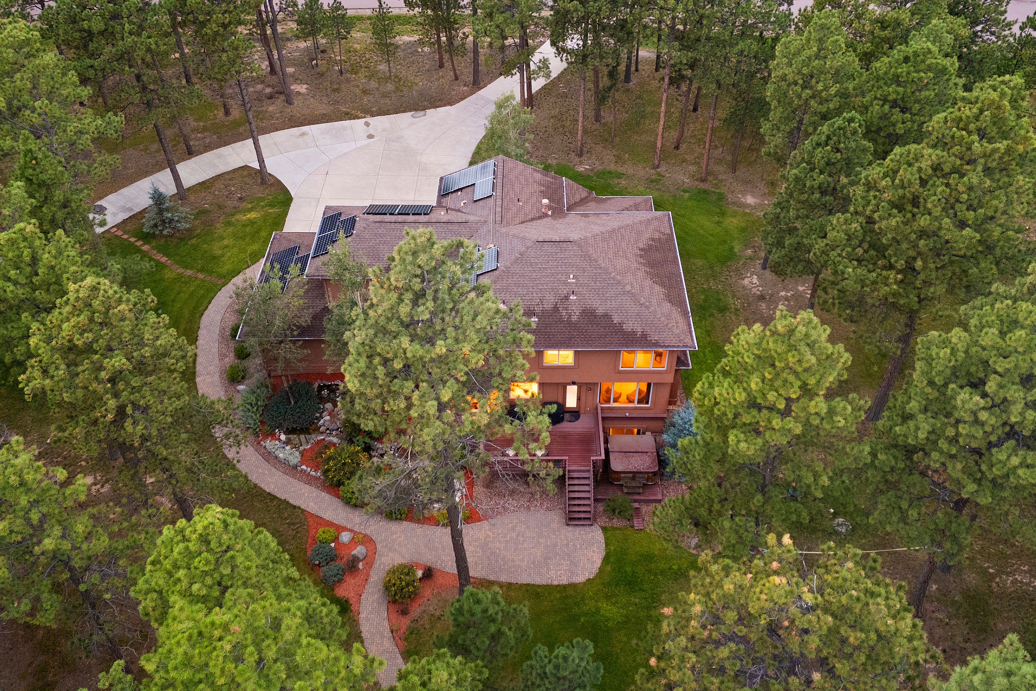  Stunning mountain craftsman in gated Black Forest - 物件實景
