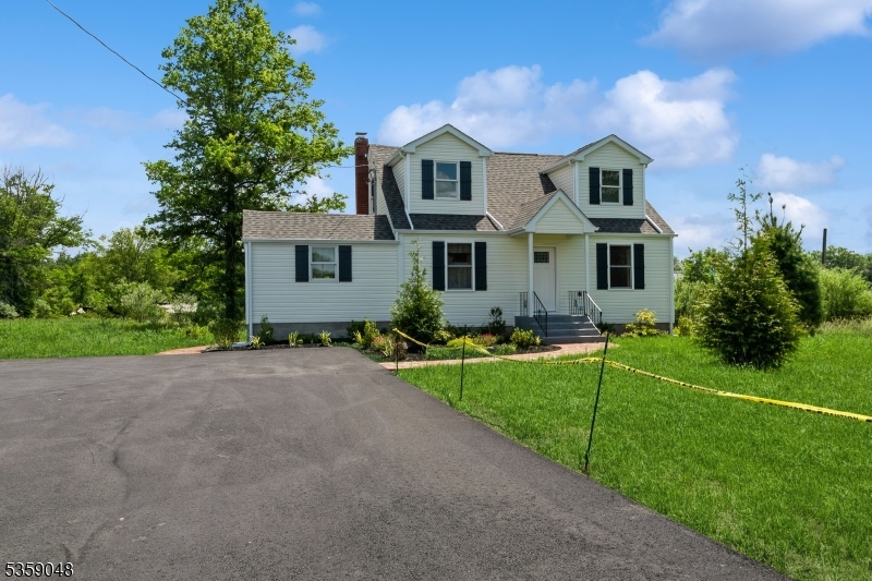 Franklin Twp., New Jersey, 08825, United States, 2 Bedrooms Bedrooms, ,3 BathroomsBathrooms,Residential,For Sale,1820941