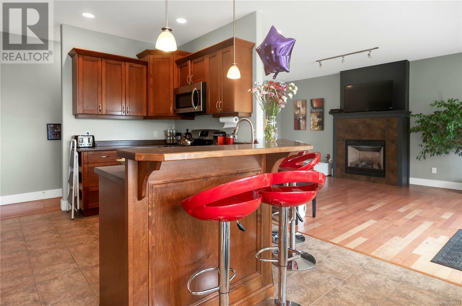 CAMPBELL RIVER, British Columbia, V9H 1V3, CA, 6 Bedrooms Bedrooms, ,4 BathroomsBathrooms,Residential,For Sale,1874294