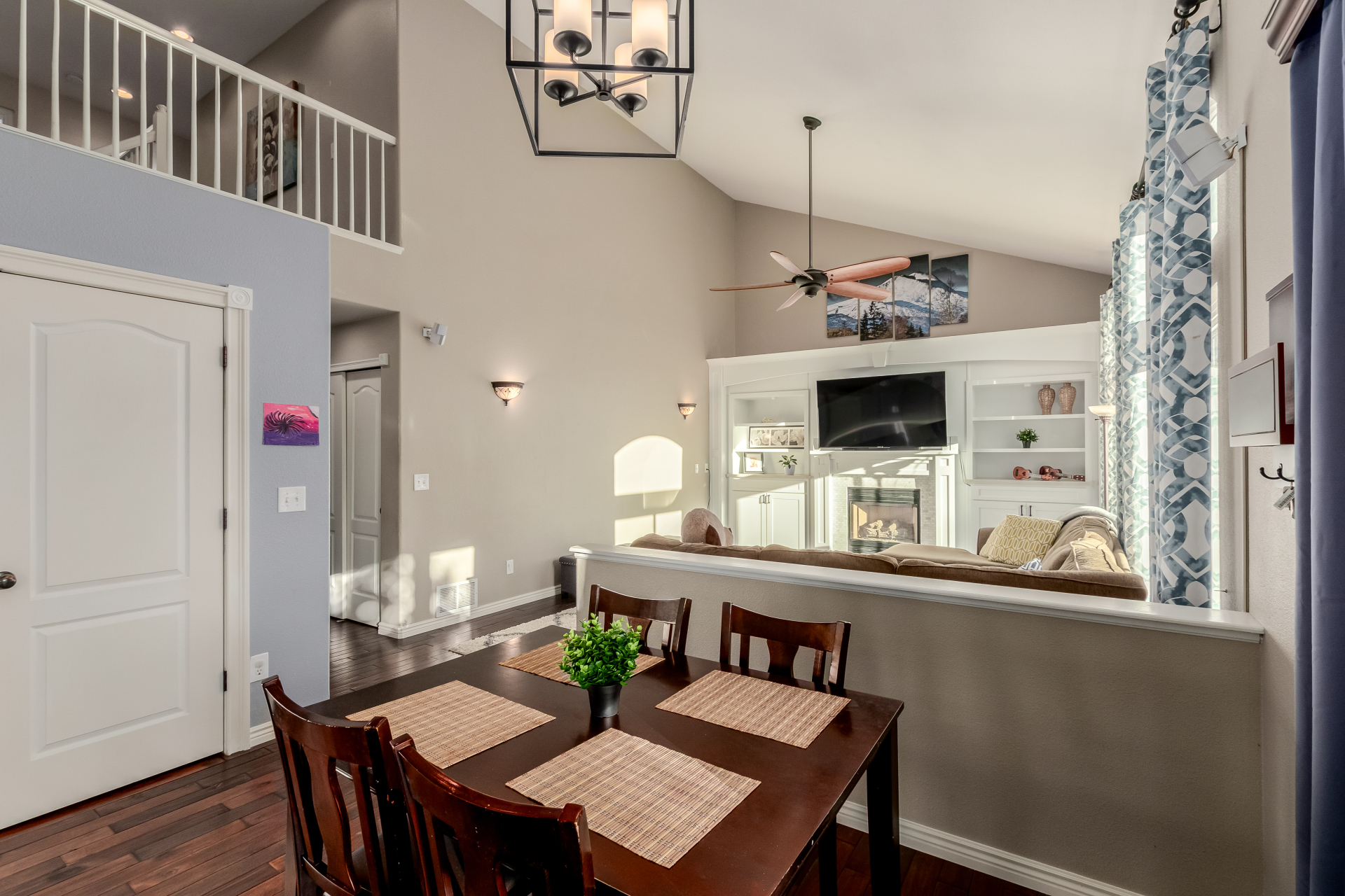 Highlands Ranch, Colorado, 80129, United States, 4 Bedrooms Bedrooms, ,3 BathroomsBathrooms,Residential,For Sale,1987308