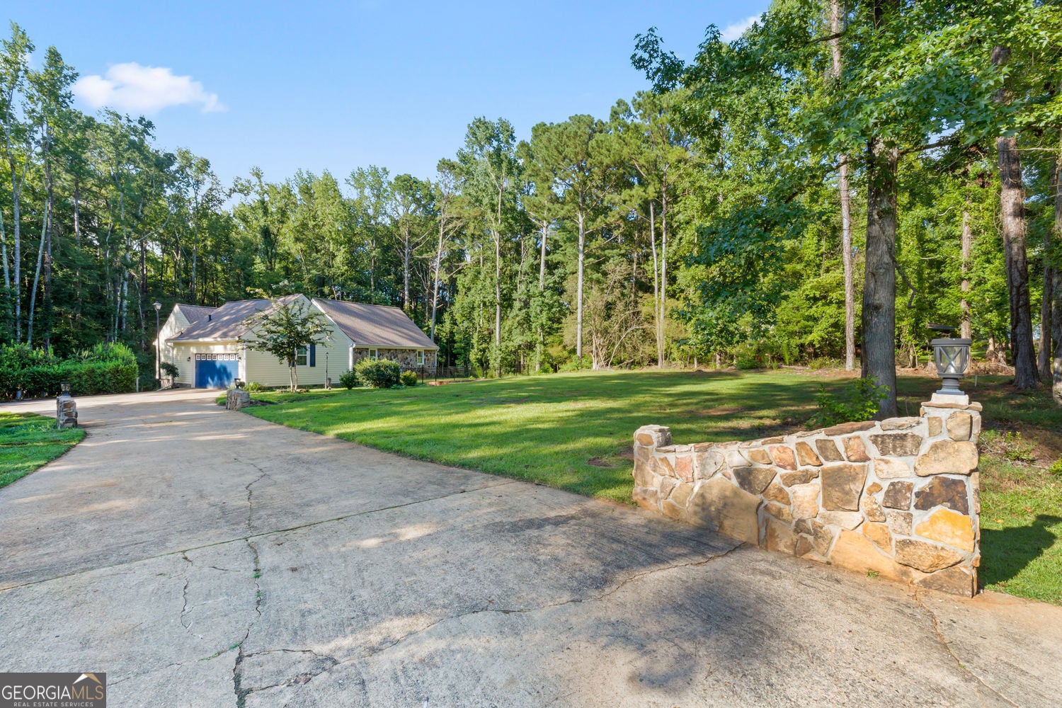 Fayetteville, Georgia, 30215, United States, 5 Bedrooms Bedrooms, ,3 BathroomsBathrooms,Residential,For Sale,1908173