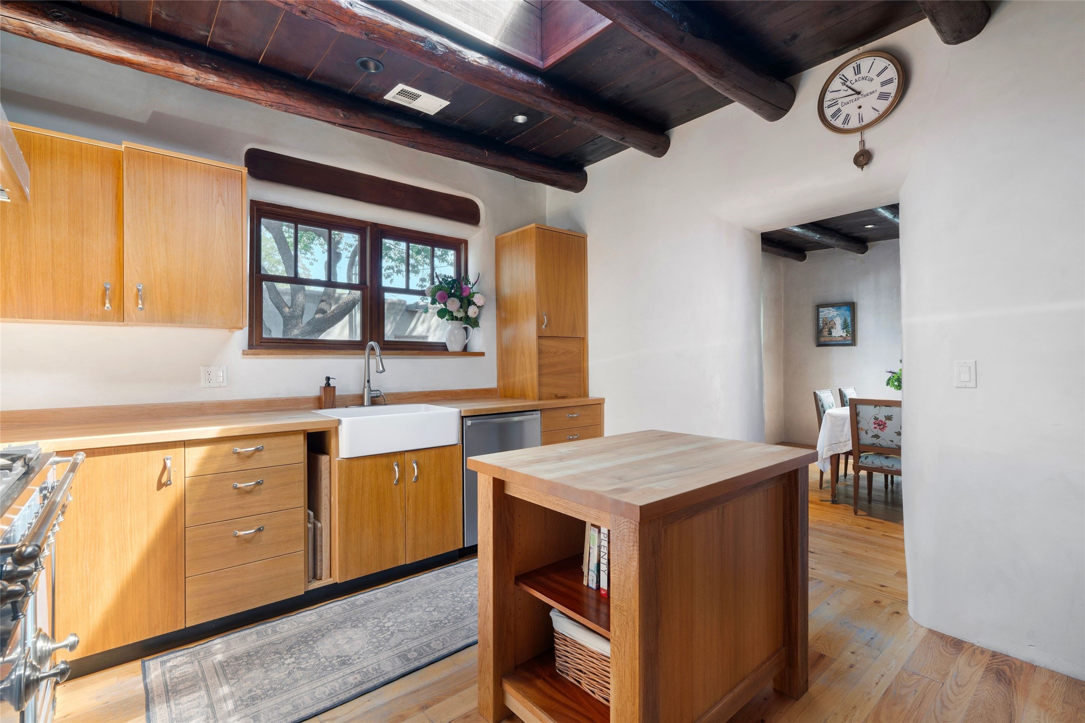  522 Douglas Street - 物件實景