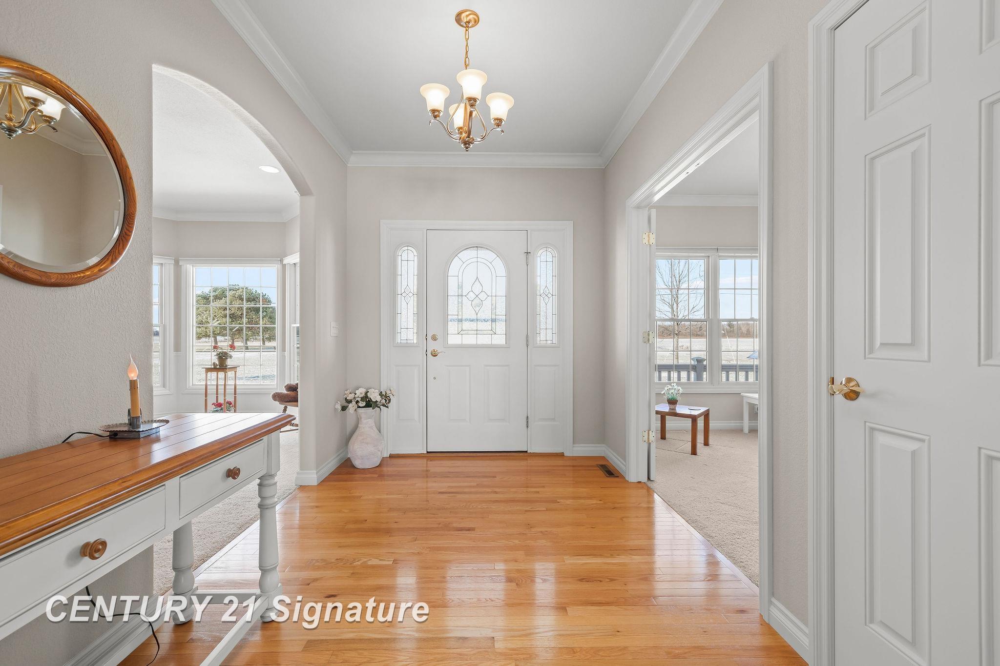 Freeland, Michigan, 48623, United States, 5 Bedrooms Bedrooms, ,4 BathroomsBathrooms,Residential,For Sale,1973671