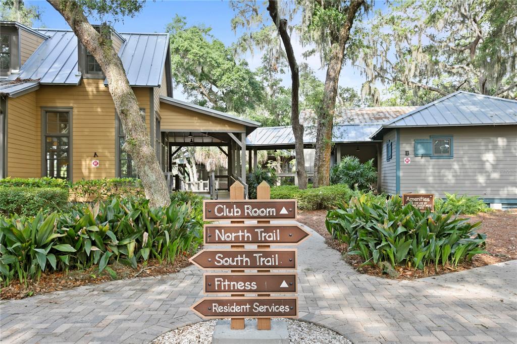 Lithia, Florida, 33547, United States, 5 Bedrooms Bedrooms, ,4 BathroomsBathrooms,Residential,For Sale,1997364