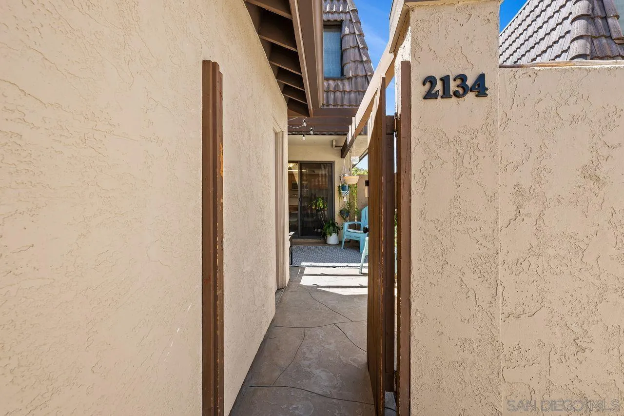 Alpine, California, 91901, United States, 2 Bedrooms Bedrooms, ,2 BathroomsBathrooms,Residential,For Sale,1902222