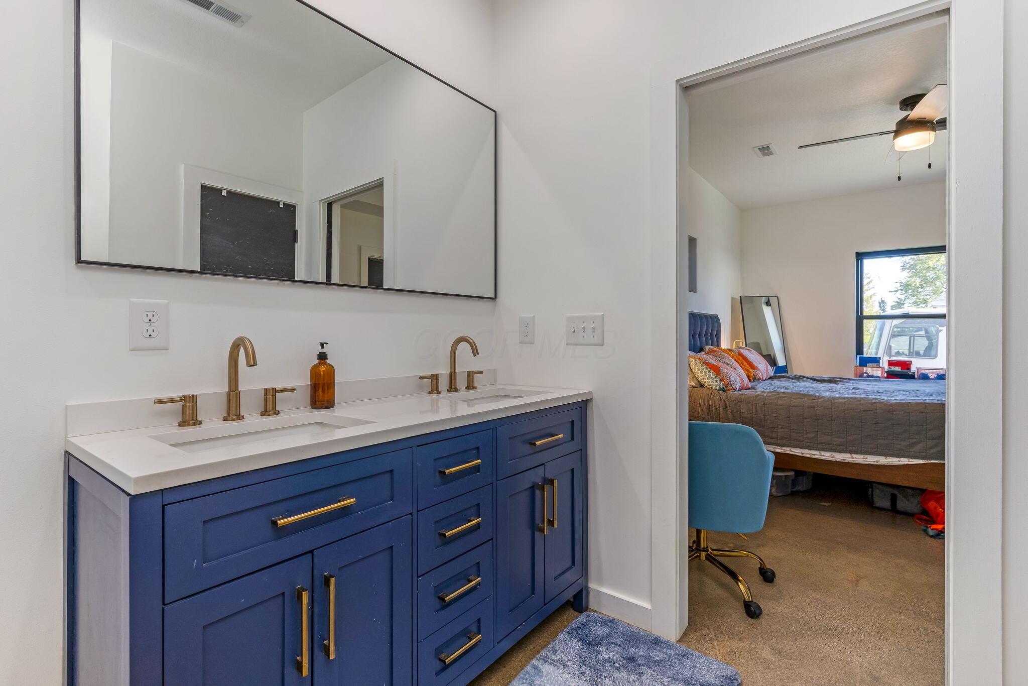 Buckeye Lake, Ohio, 43008, United States, 3 Bedrooms Bedrooms, ,3 BathroomsBathrooms,Residential,For Sale,1975089