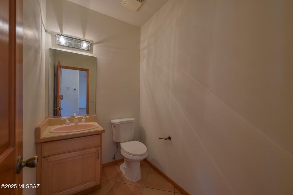 Tucson, Arizona, 85747, United States, 4 Bedrooms Bedrooms, ,4 BathroomsBathrooms,Residential,For Sale,1978909