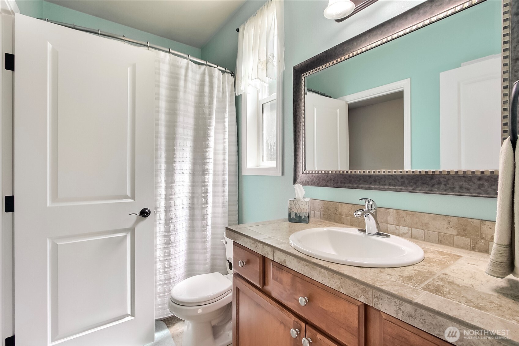 Puyallup, Washington, 98375, United States, 3 Bedrooms Bedrooms, ,3 BathroomsBathrooms,Residential,For Sale,1918513