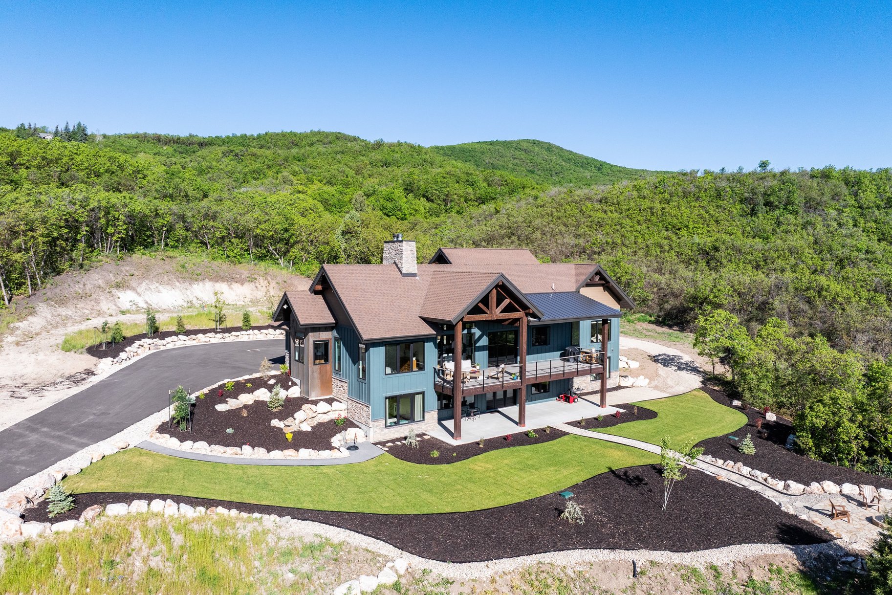  Welcome to a Private Mountain Luxury Retreat on Iconic Old Snowbasin Road - 物件實景