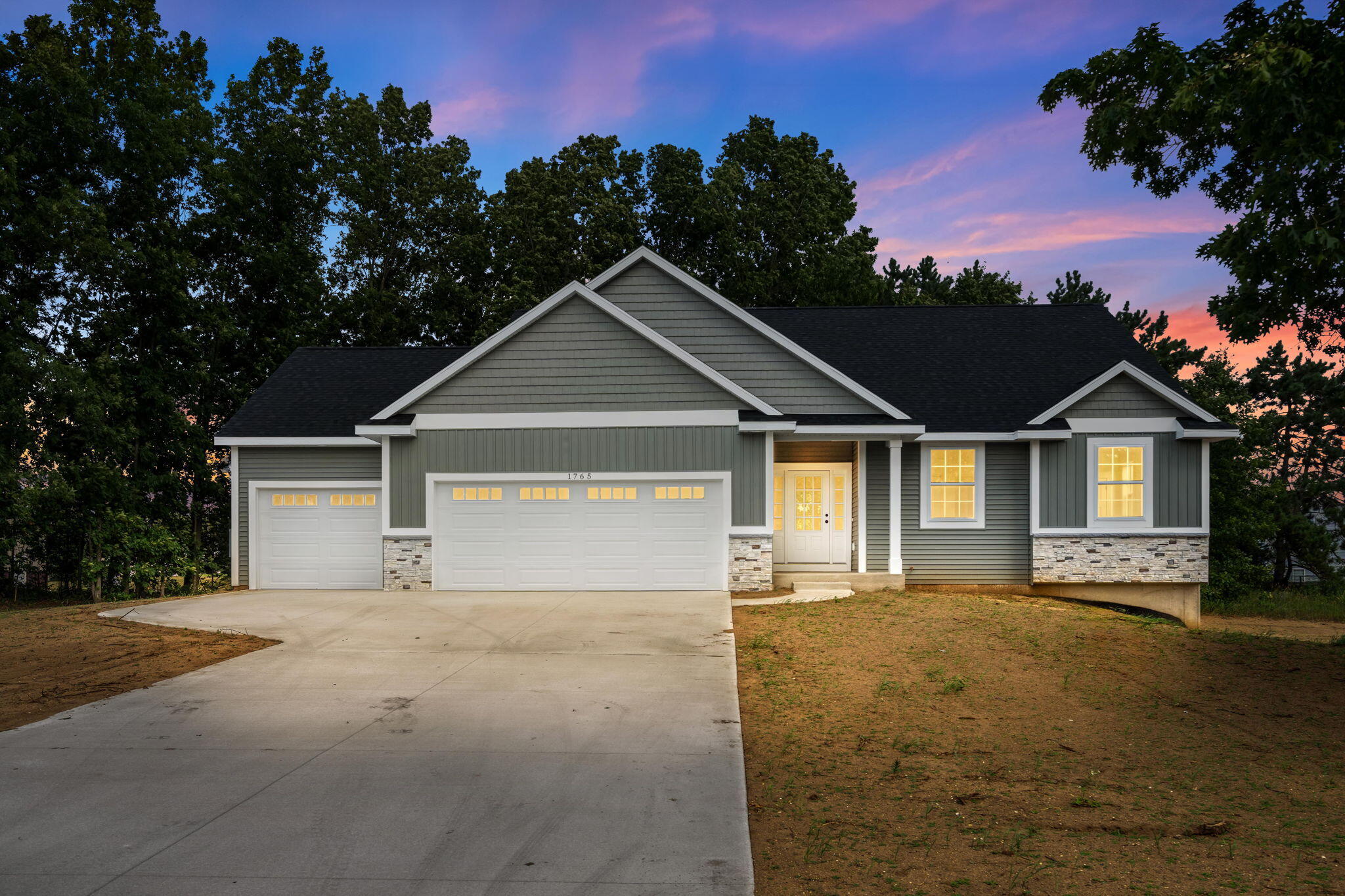 Fairview Dr, Allegan, MI 49010