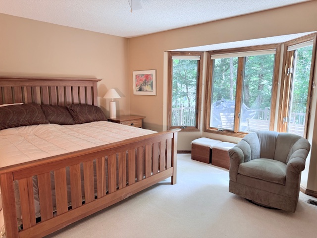 Crossville, Tennessee, 38558, United States, 3 Bedrooms Bedrooms, ,4 BathroomsBathrooms,Residential,For Sale,1980171