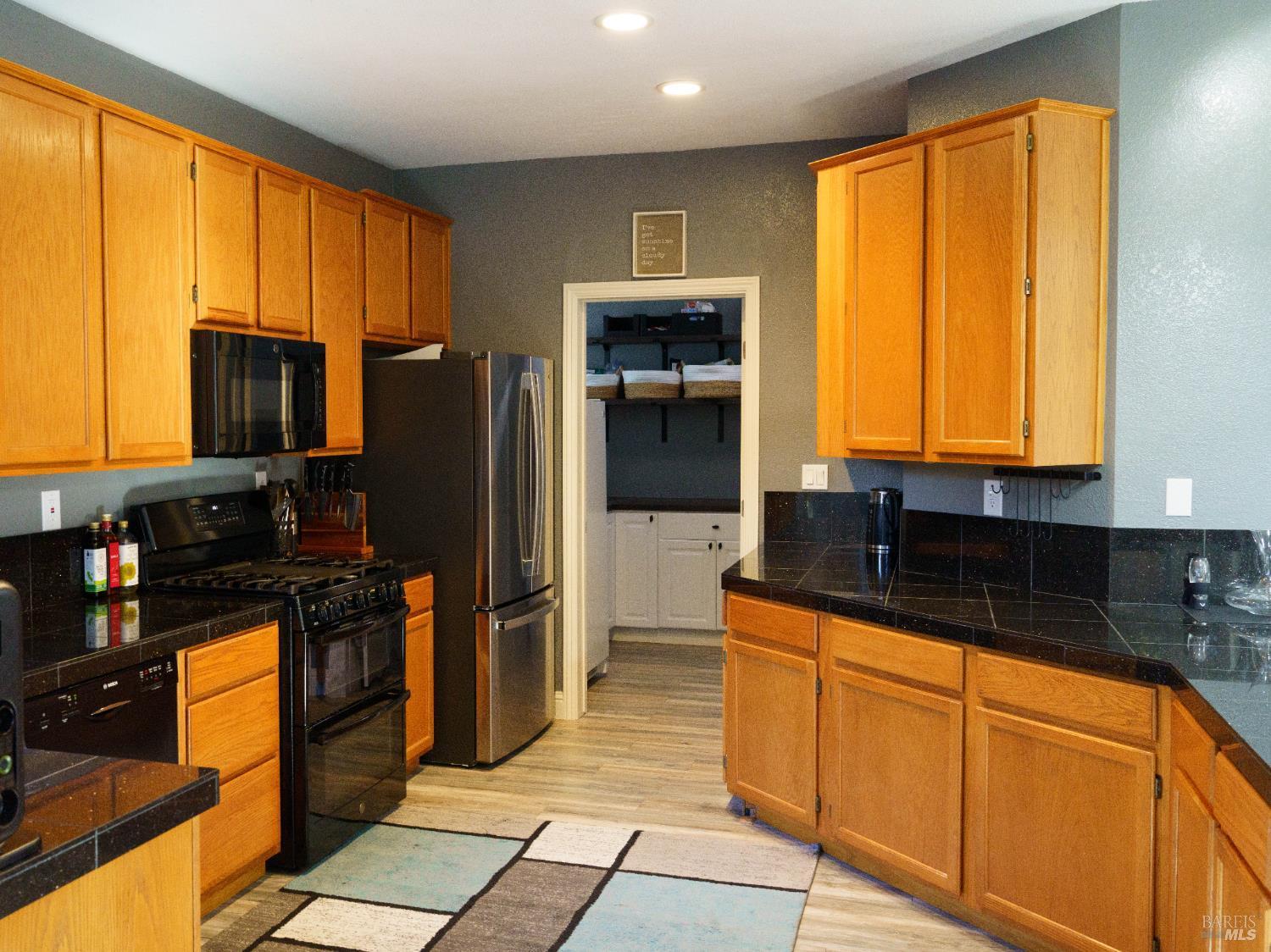 Vacaville, California, 95687, United States, 4 Bedrooms Bedrooms, ,3 BathroomsBathrooms,Residential,For Sale,1978415