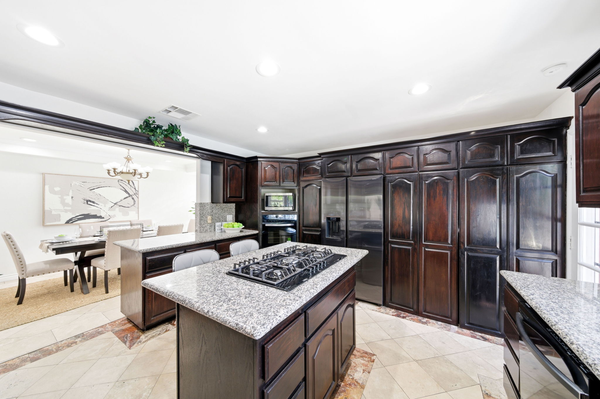  4115 Laurelgrove Ave - 物件實景