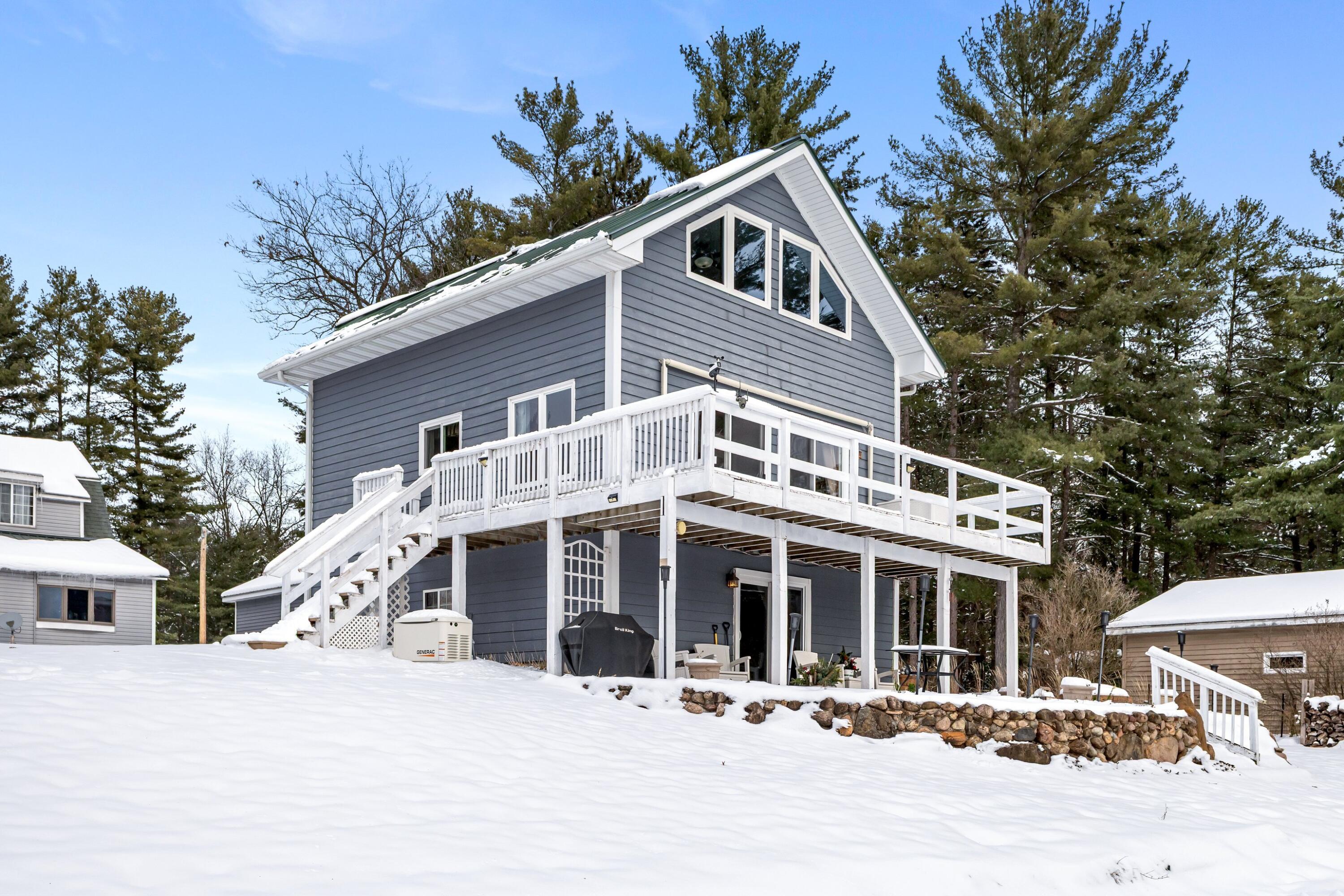 Springfield, Wisconsin, 53964, United States, 3 Bedrooms Bedrooms, ,2 BathroomsBathrooms,Residential,For Sale,2002978