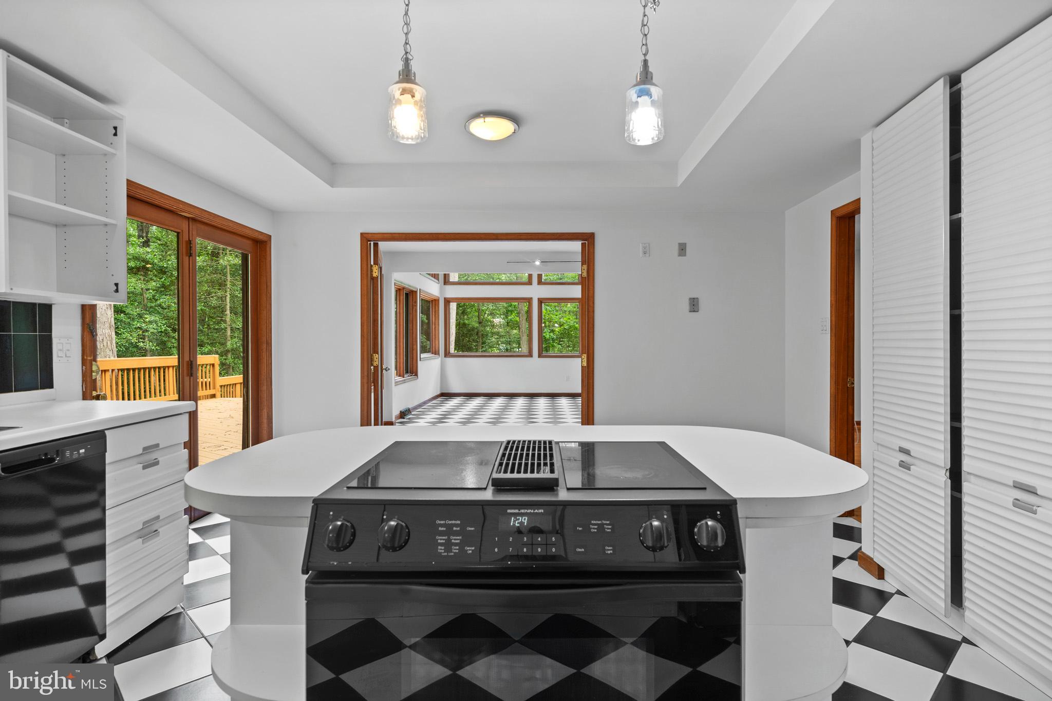 La Plata, Maryland, 20646, United States, 5 Bedrooms Bedrooms, ,4 BathroomsBathrooms,Residential,For Sale,1928558
