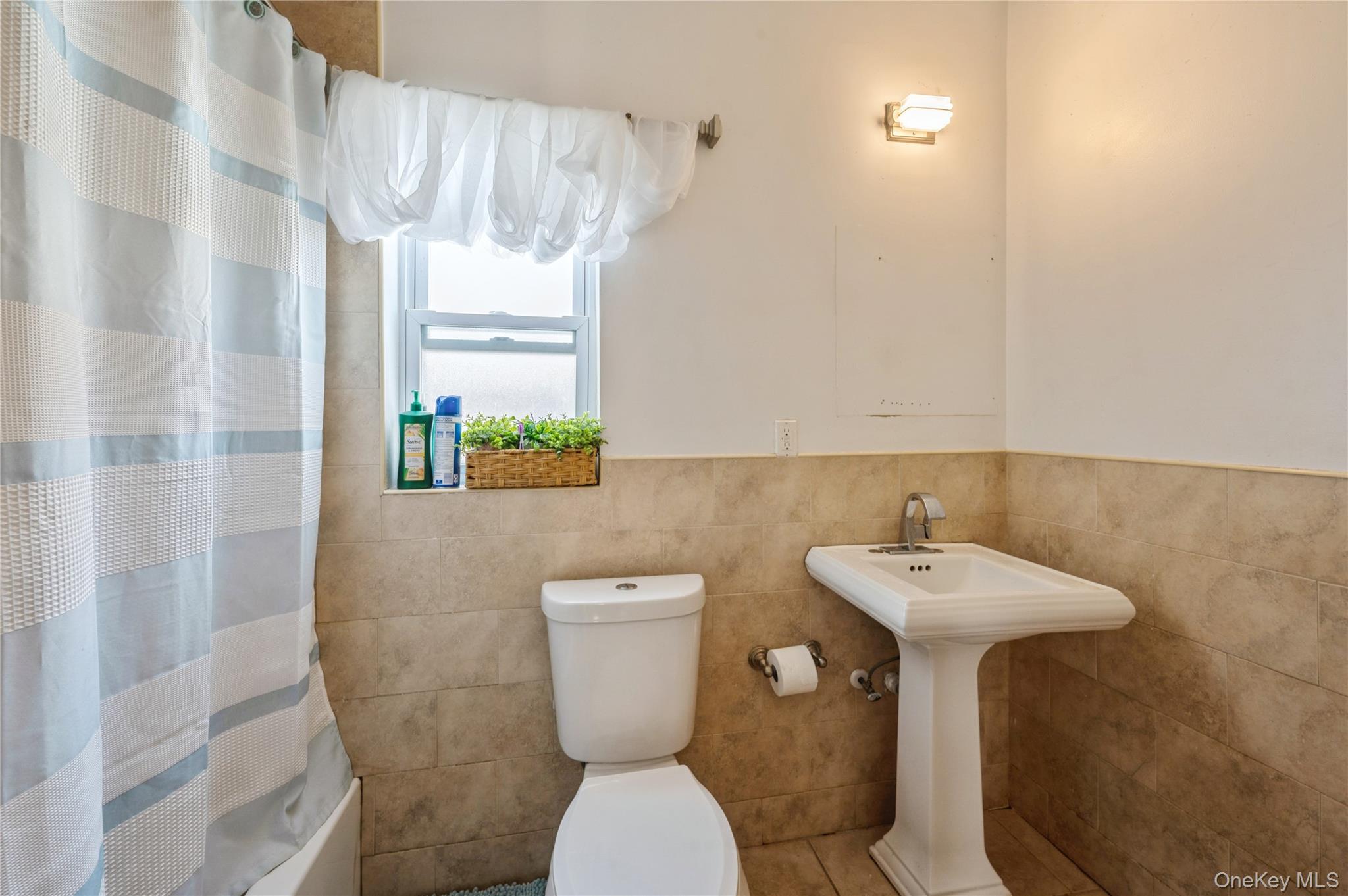 Mount Vernon, New York, 10550, United States, 7 Bedrooms Bedrooms, ,2 BathroomsBathrooms,Residential,For Sale,1856828