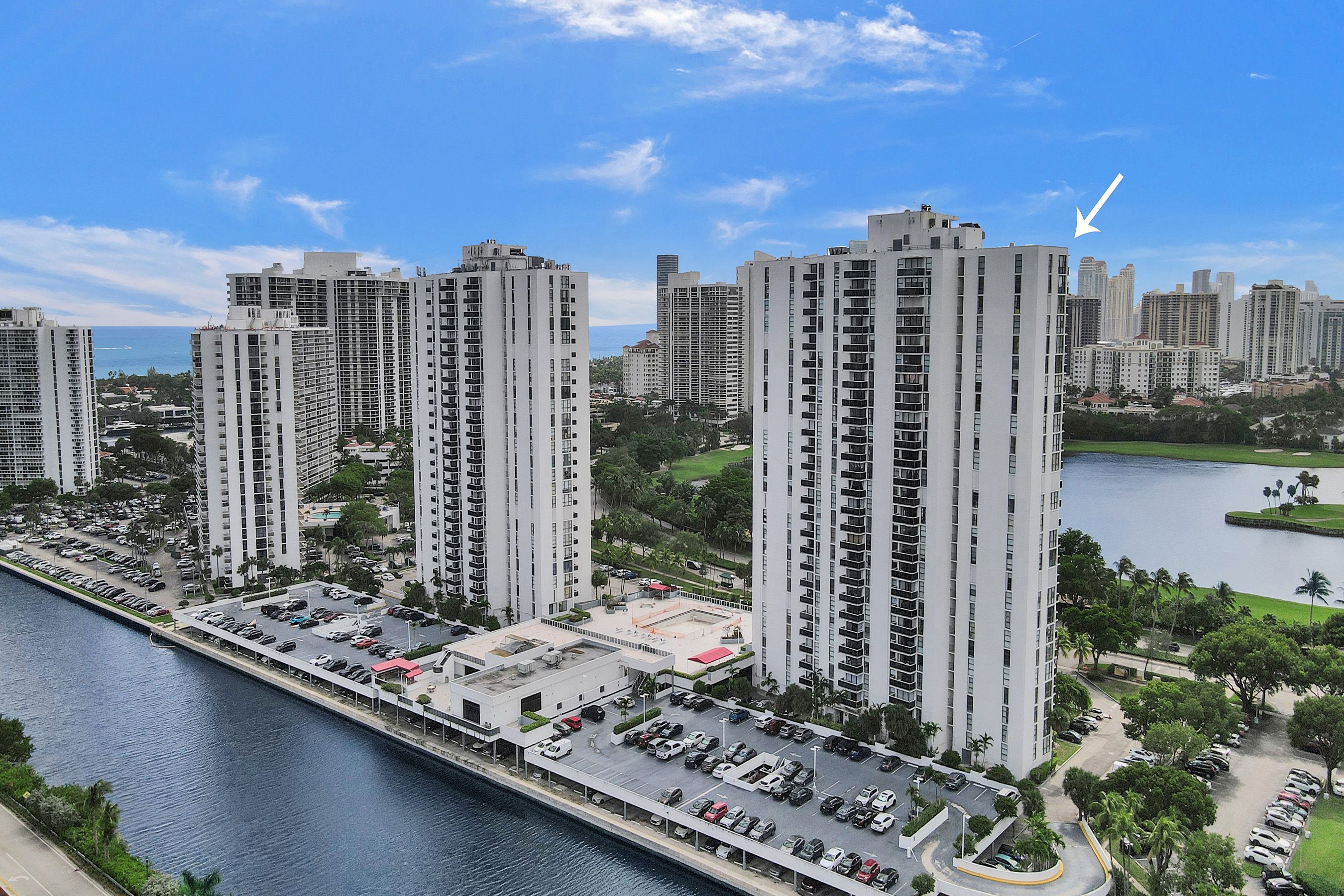  3625 N Country Club Dr, Aventura, FL, 33180 - 物件實景