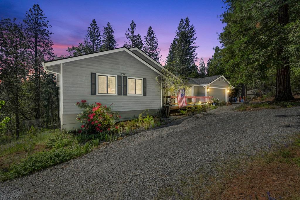 Foresthill, California, 95631, United States, 3 Bedrooms Bedrooms, ,2 BathroomsBathrooms,Residential,For Sale,1819375