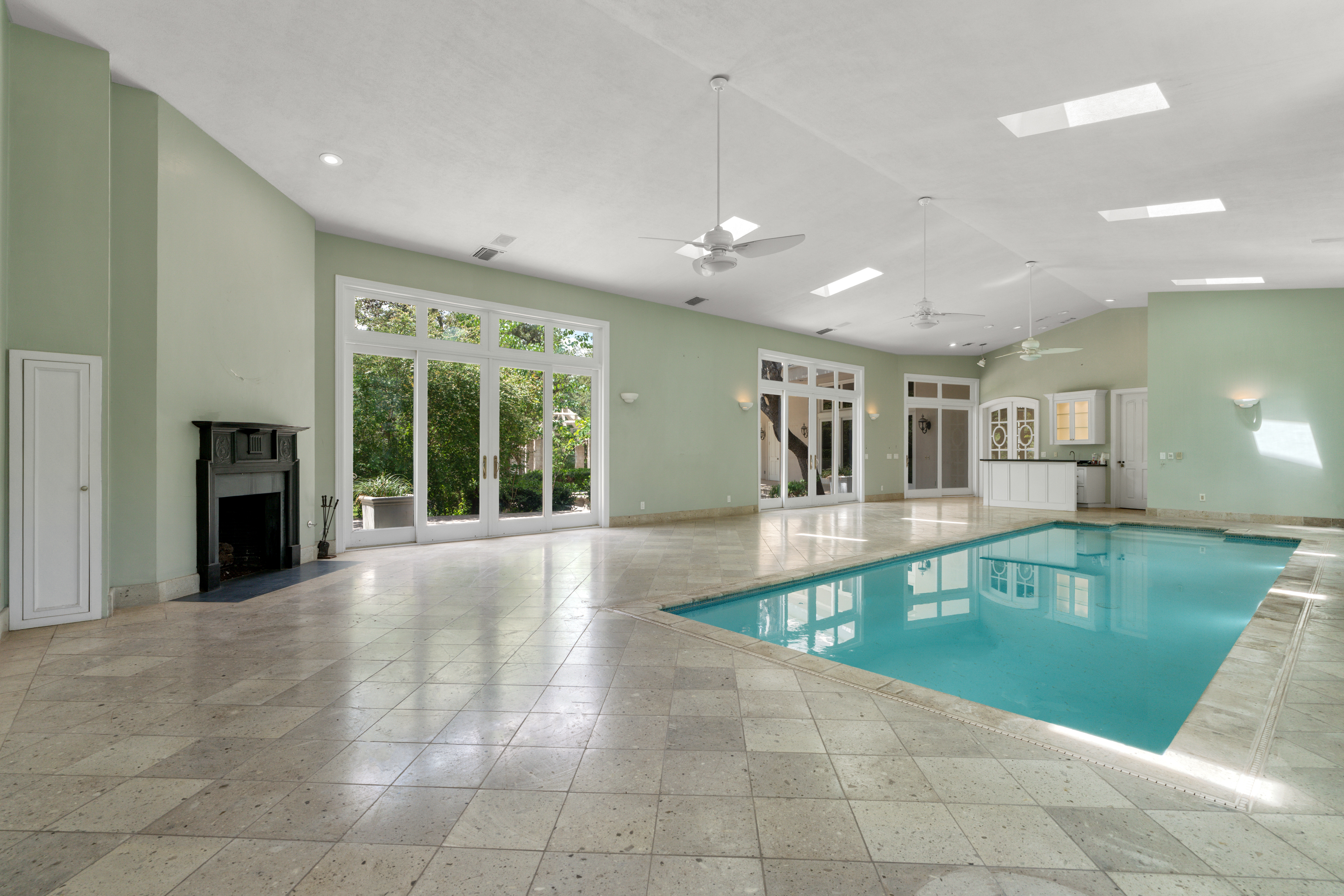  Timeless Estate in the Heart of Hill Country Village - 物件實景