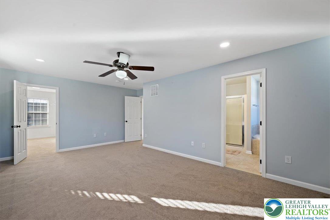 Palmer Twp, Pennsylvania, 18045, United States, 4 Bedrooms Bedrooms, ,3 BathroomsBathrooms,Residential,For Sale,2000563