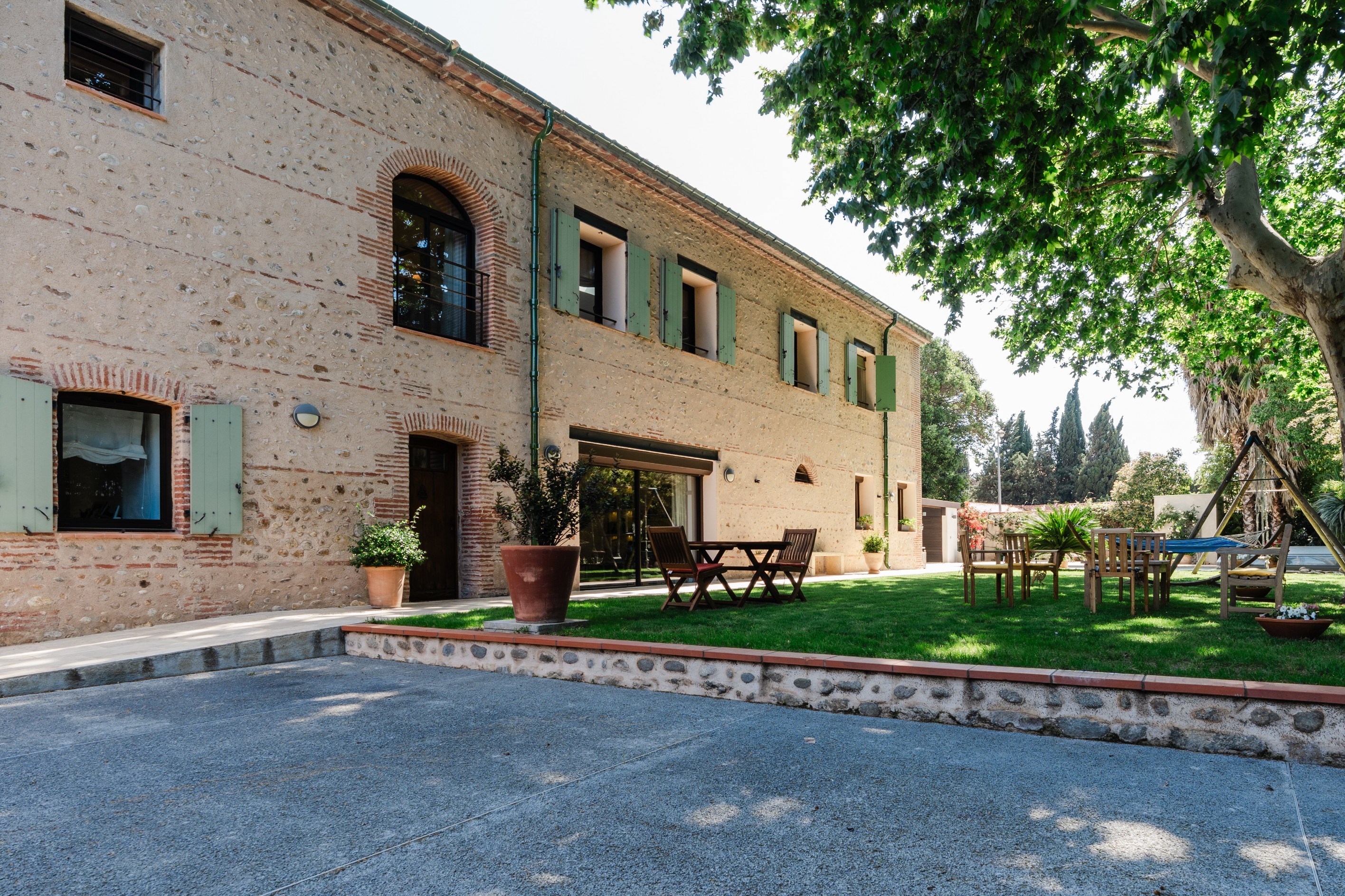  RARE AND AUTHENTIC — AN EXCEPTIONAL VILLAGE FARMHOUSE WITH POOL - 物件實景