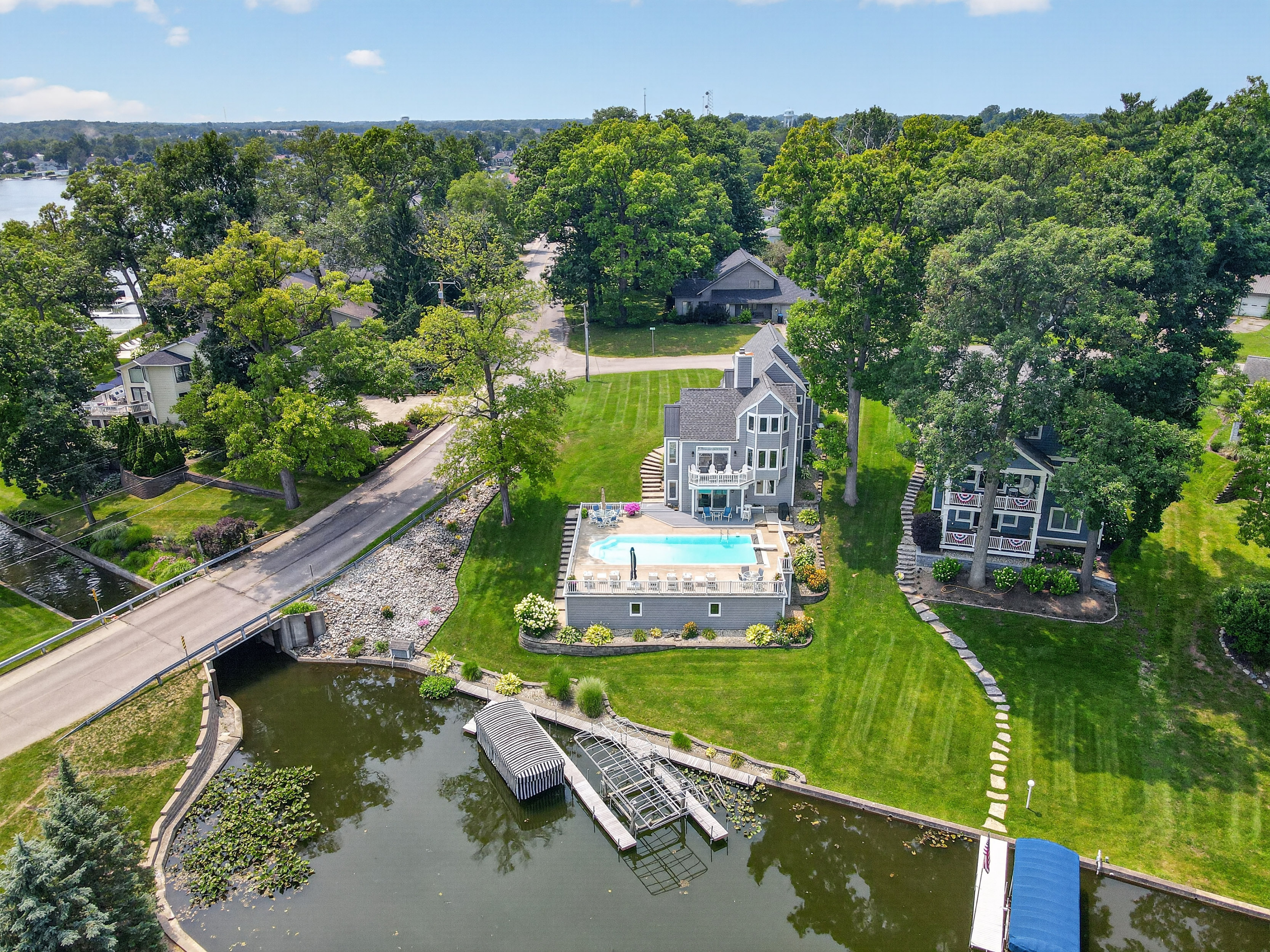  Beautifully Maintained Syracuse Lake Home - 物件實景