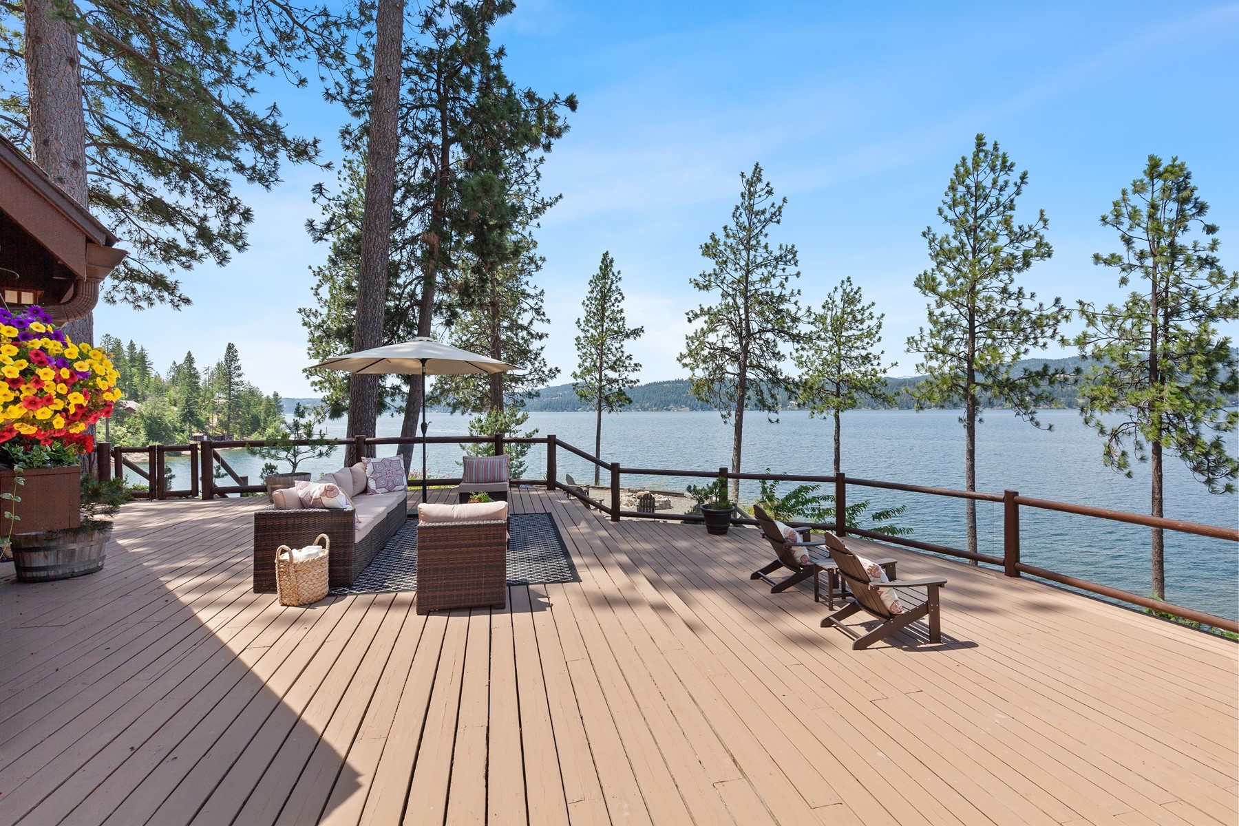  Captivating Upscale Log Lakefront Retreat - 物件實景