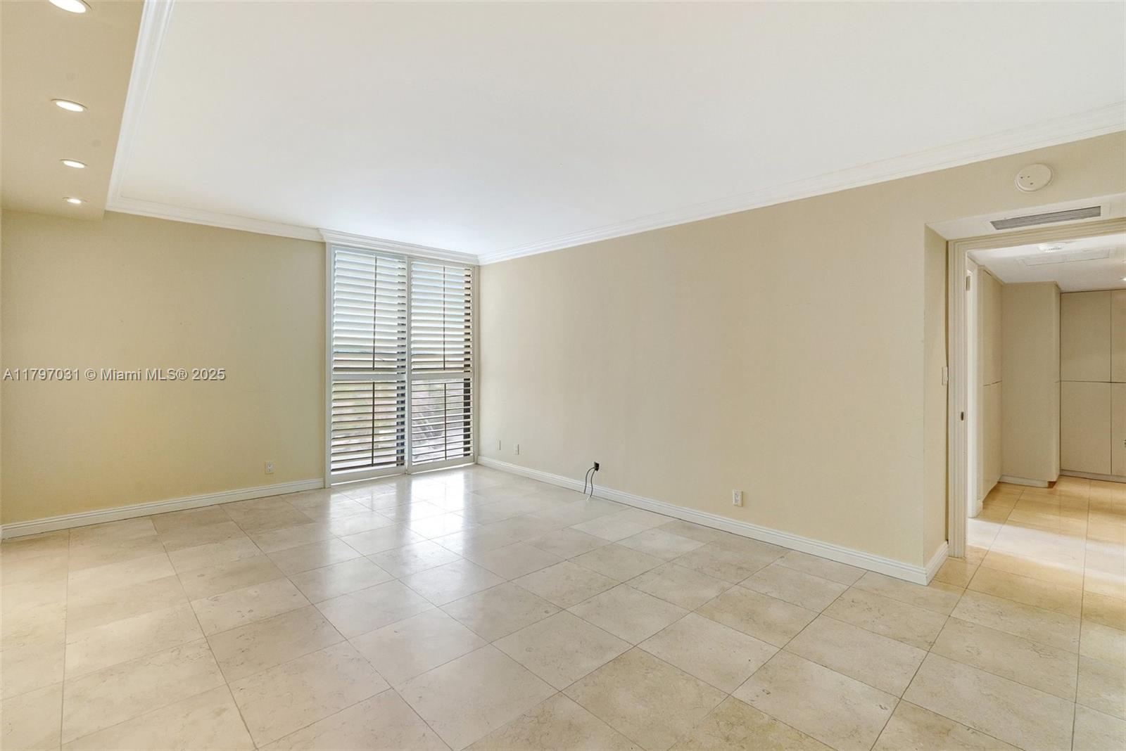 Aventura, Florida, 33180, United States, 4 Bedrooms Bedrooms, ,5 BathroomsBathrooms,Residential,For Sale,1796989