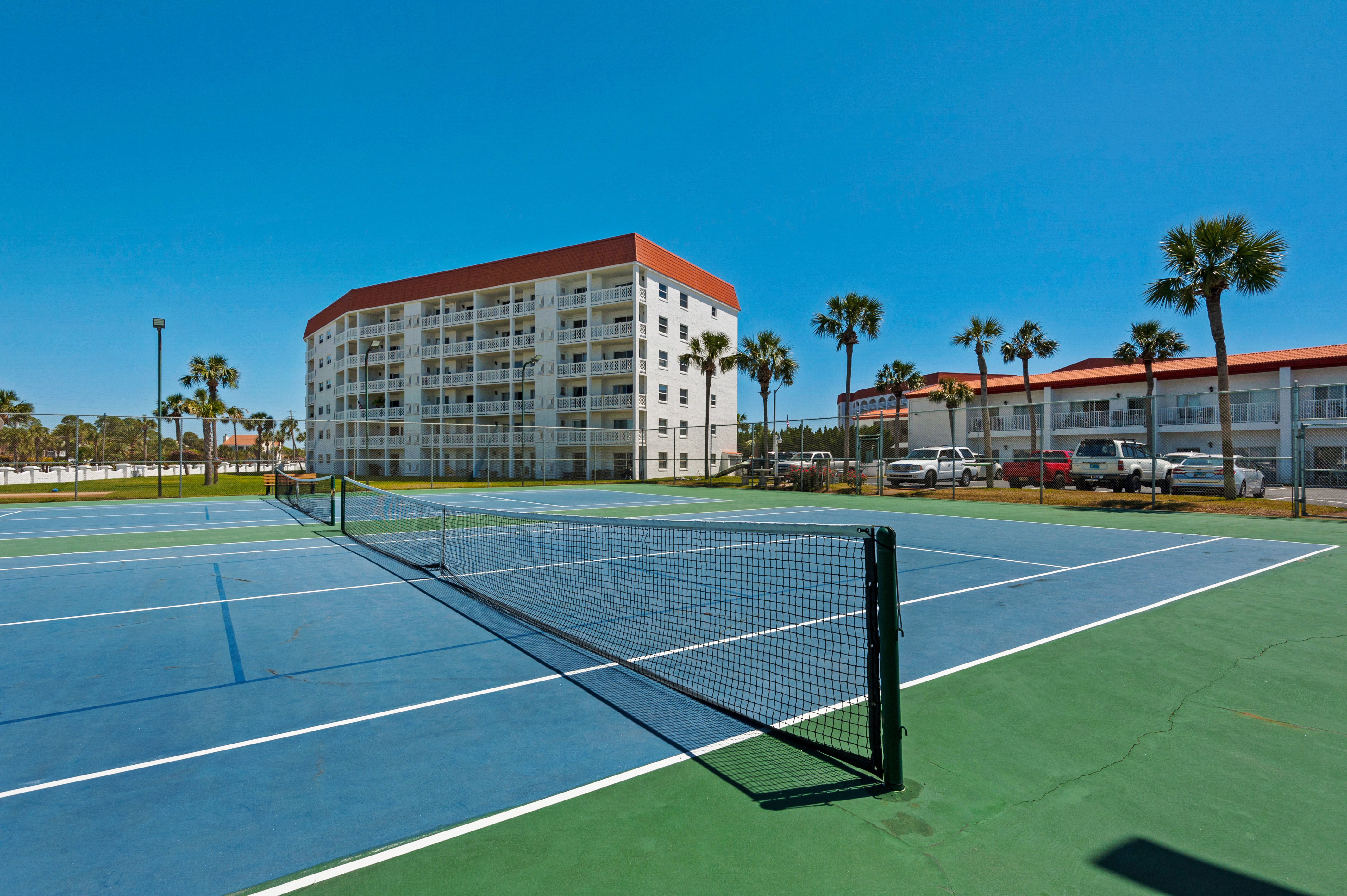  Top-Floor Studio Condo Ideal As Vacation Home Or Rental Investment - 物件實景