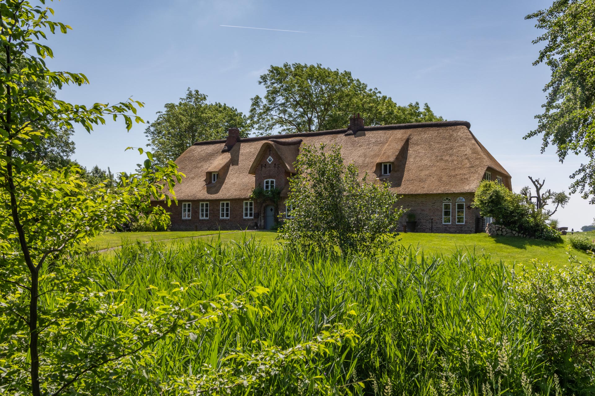  Es gibt Häuser. Und es gibt dieses. Historisches Reetdachjuwel auf eigener Wa... - 物件實景