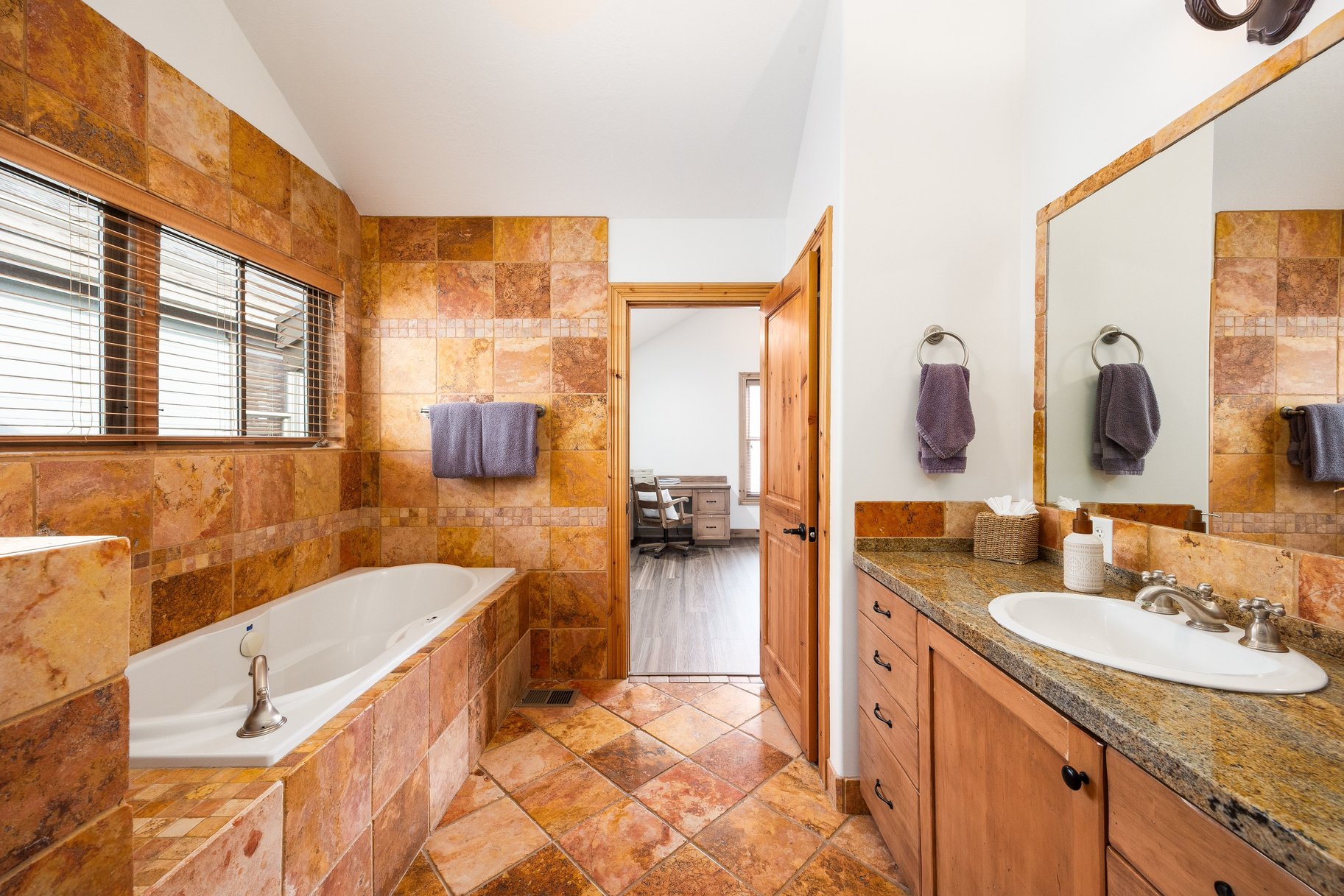  RARE 5-Bedroom Retreat in Historic Old Town Near PCMR - 物件實景