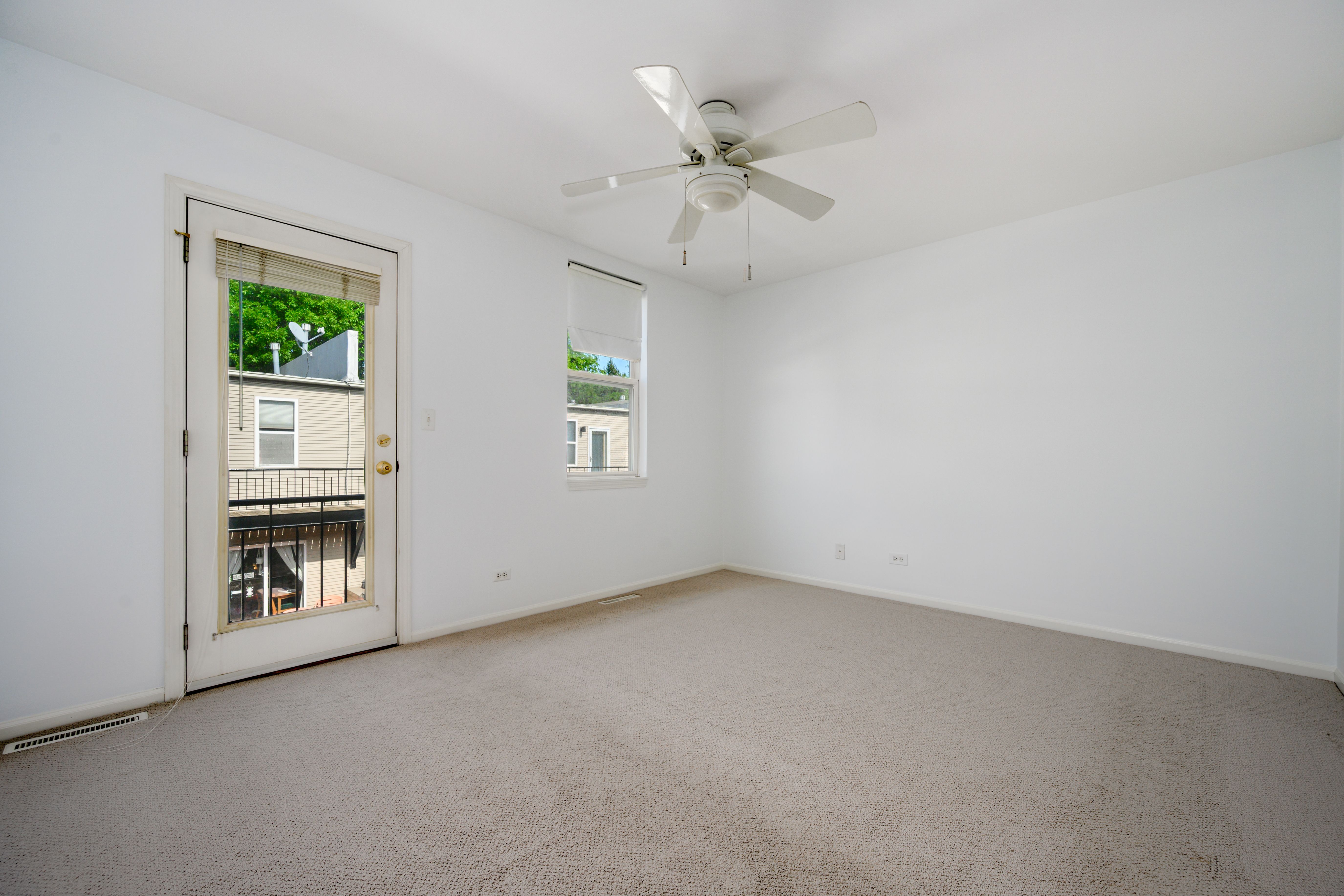  A Well-cared-for 2-3 Bedroom, 2 Full Bath Townhome in the Heart of Avondale - 物件實景