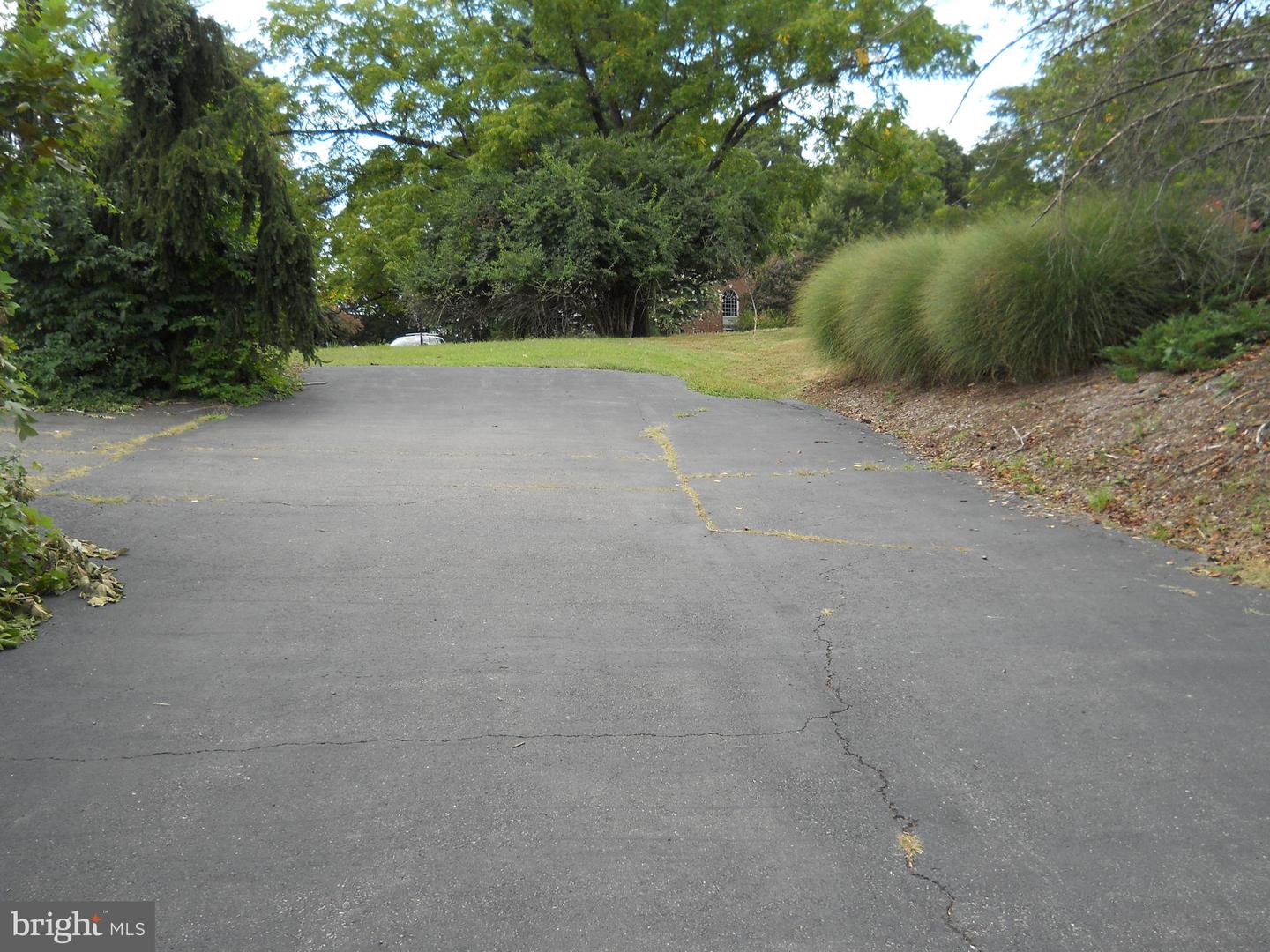 Fairfax, Virginia, 22030, United States, 4 Bedrooms Bedrooms, ,4 BathroomsBathrooms,Residential,For Sale,1991943