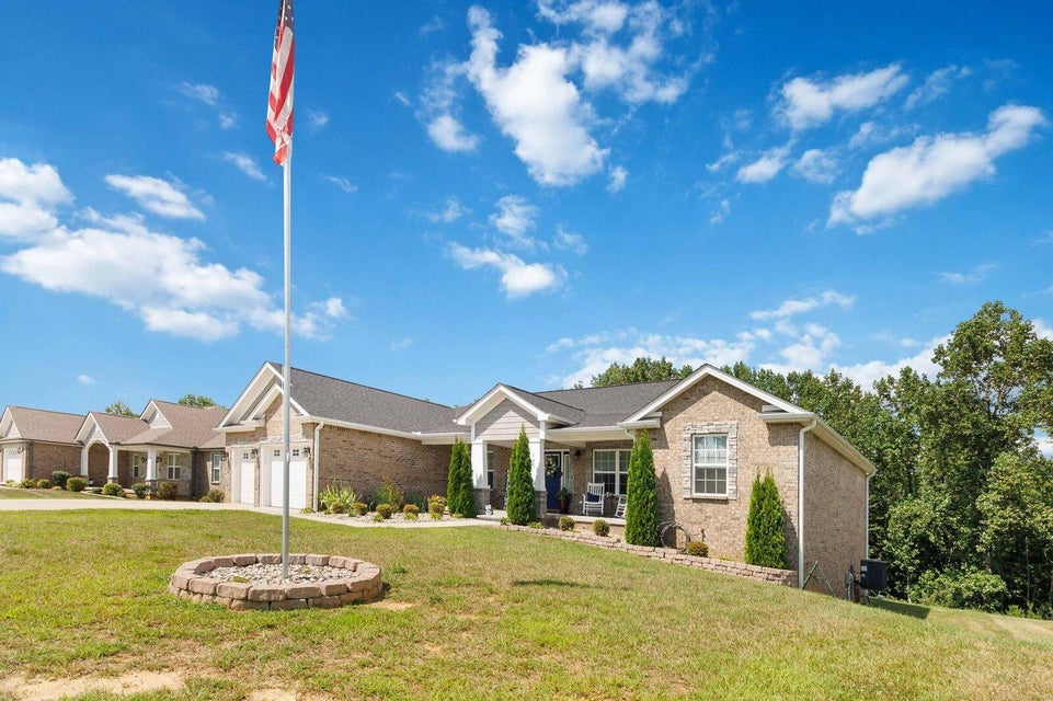 Somerset, Kentucky, 42503, United States, 4 Bedrooms Bedrooms, ,3 BathroomsBathrooms,Residential,For Sale,1981769