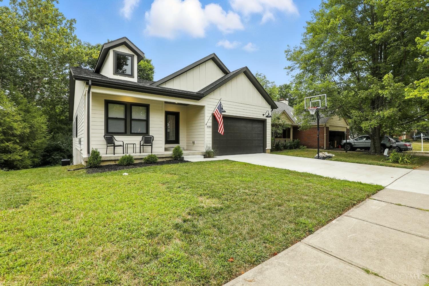 Anderson Twp, Ohio, 45255, United States, 4 Bedrooms Bedrooms, ,4 BathroomsBathrooms,Residential,For Sale,1926140