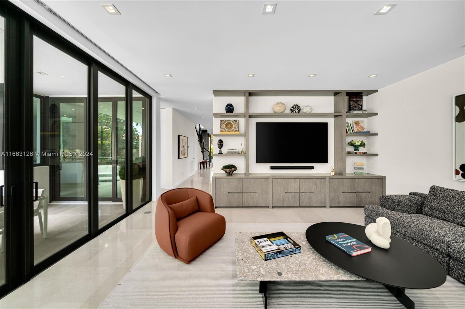 5327 N Bay Rd, Miami Beach, Florida, 33140, United States, 5 Bedrooms Bedrooms, ,7 BathroomsBathrooms,Residential,For Sale,5327 N Bay Rd,1616674